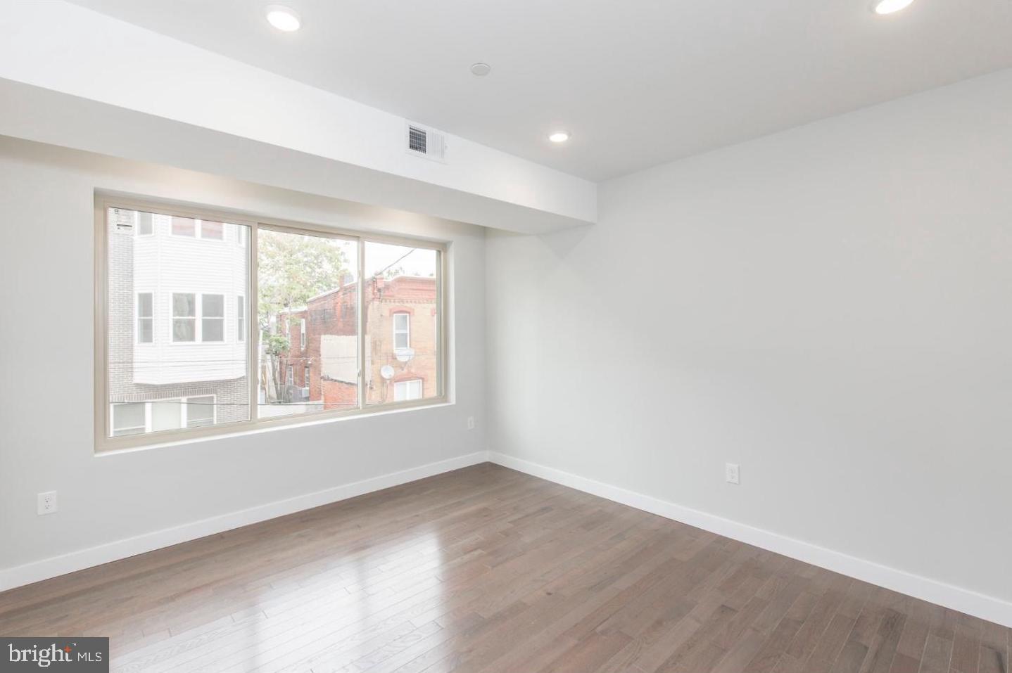 POINT BREEZE - Residential Lease