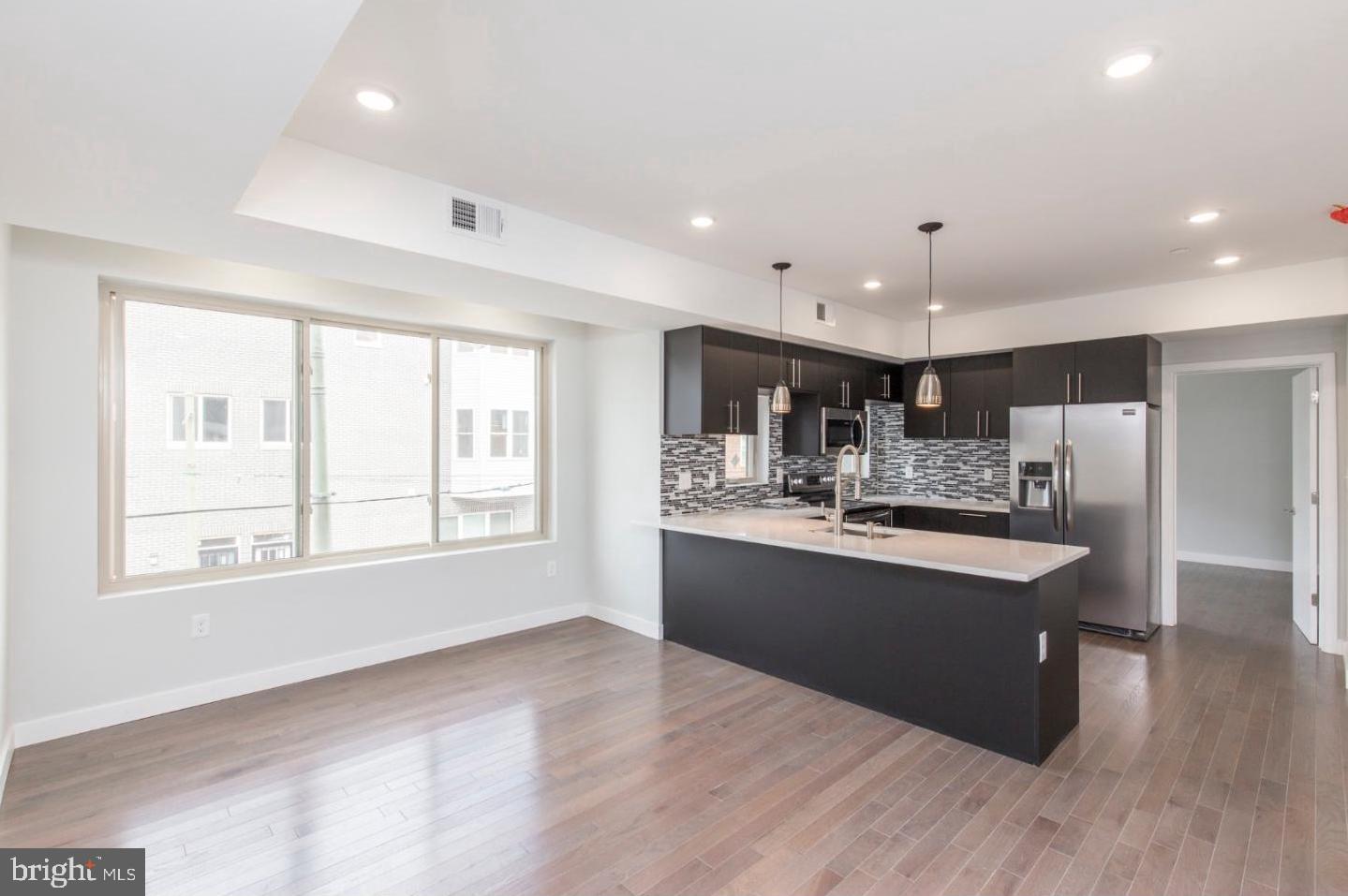 POINT BREEZE - Residential Lease