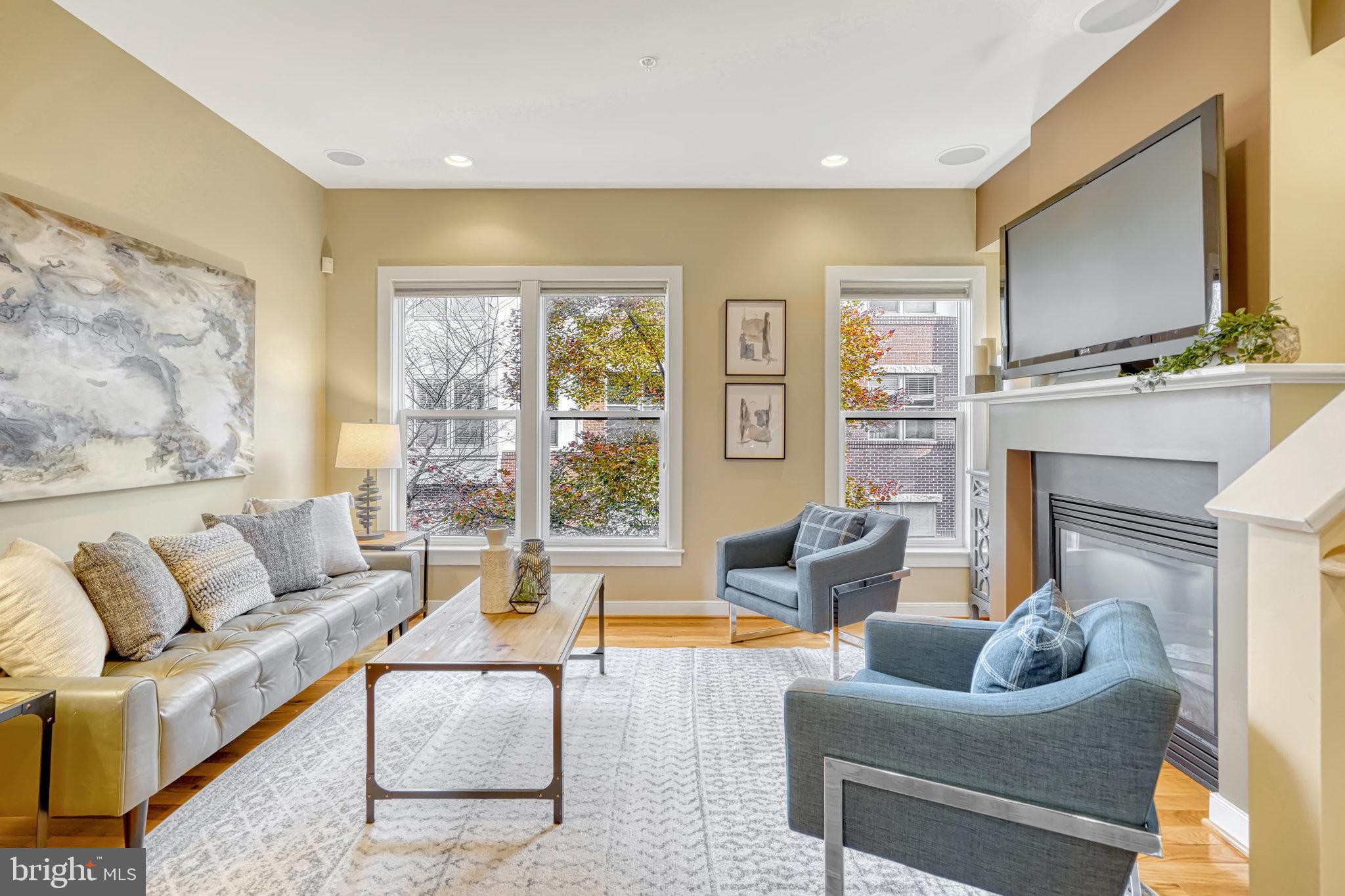 CENTERPOINTE - Residential