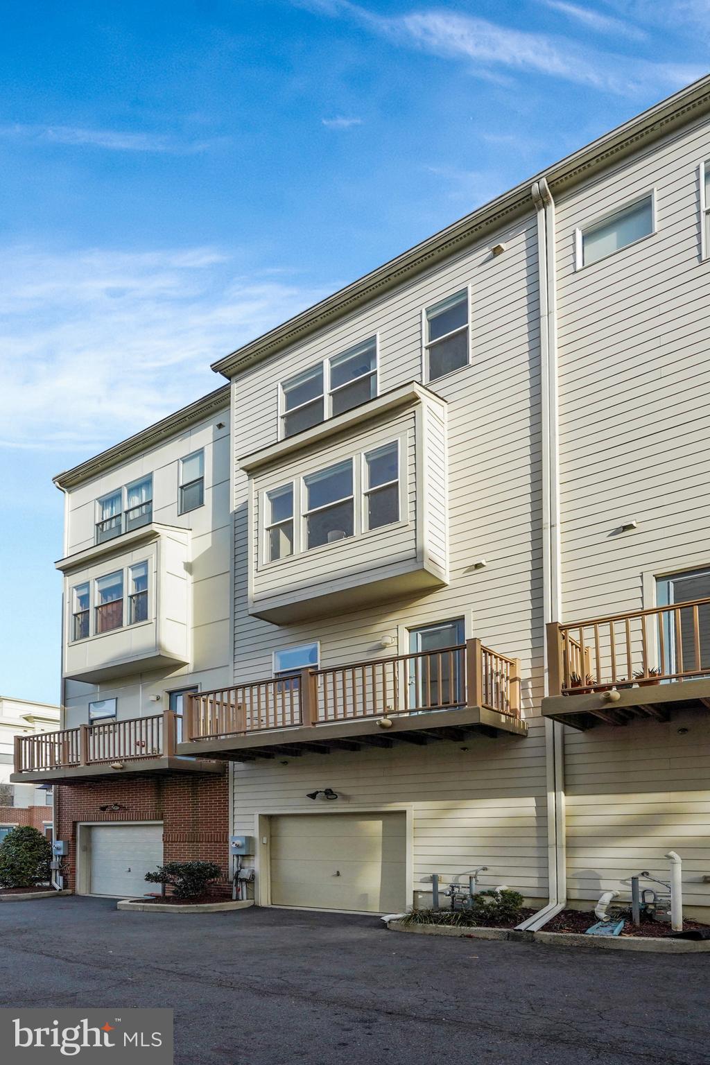 CENTERPOINTE - Residential