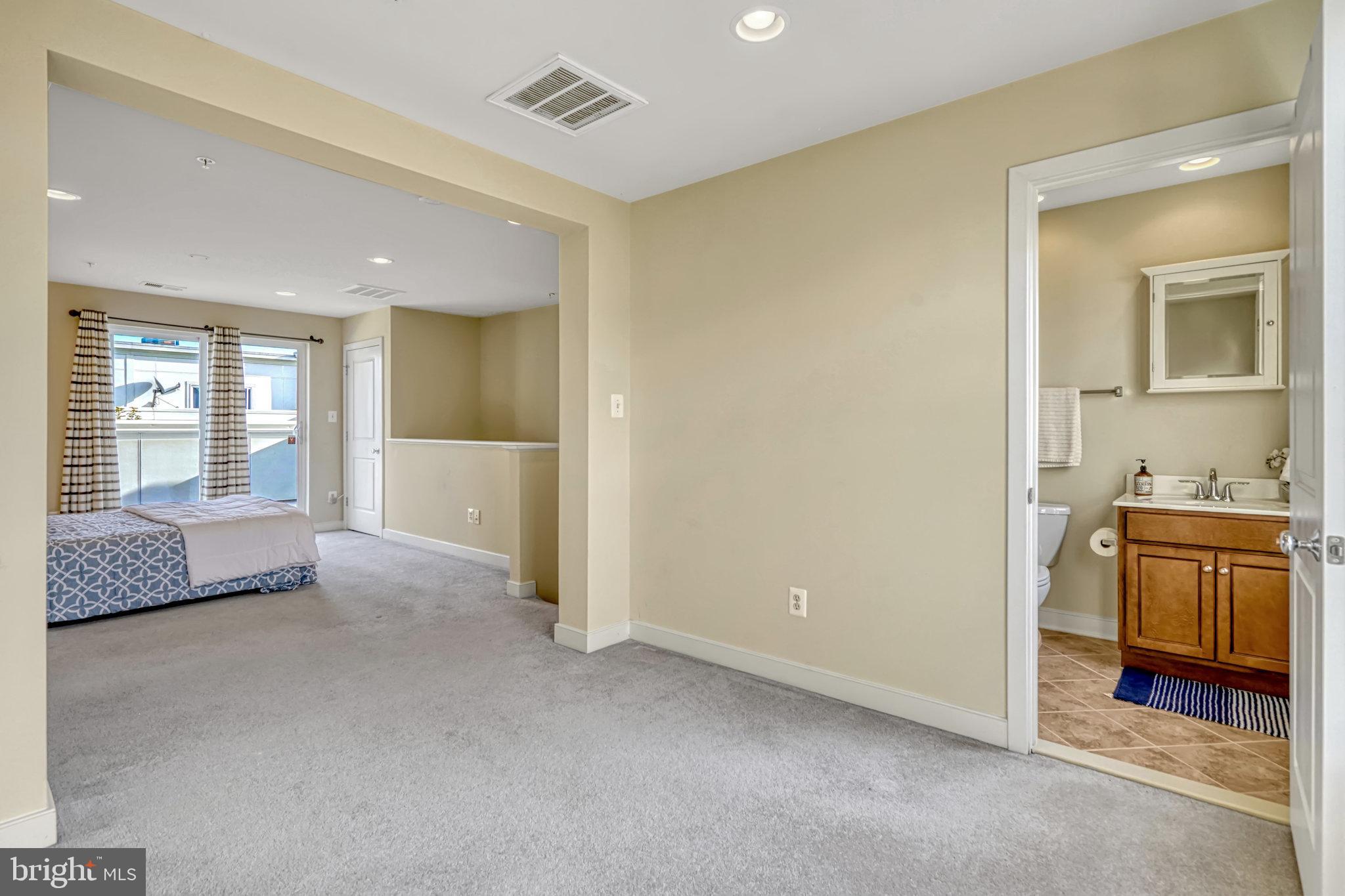 CENTERPOINTE - Residential