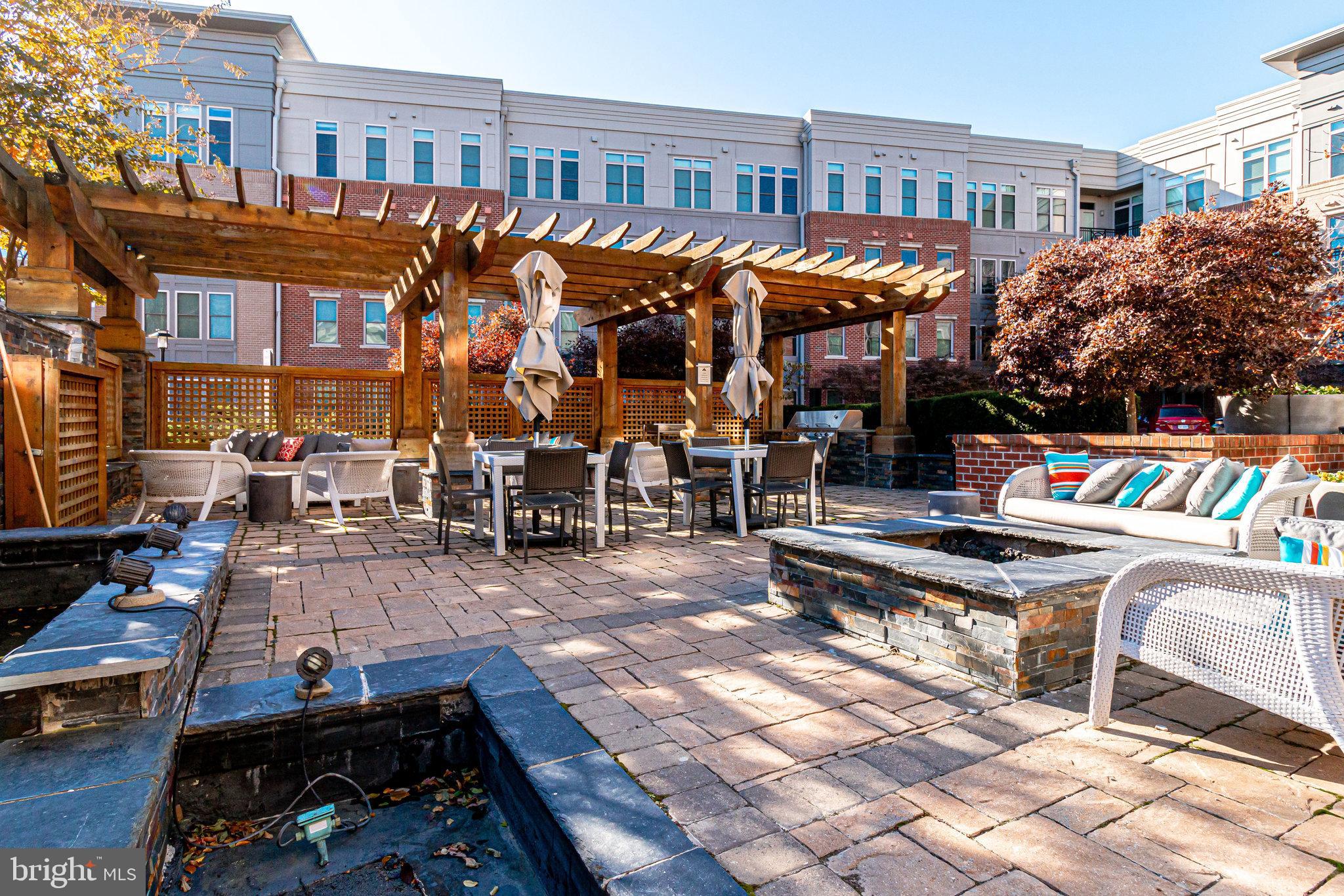 CENTERPOINTE - Residential