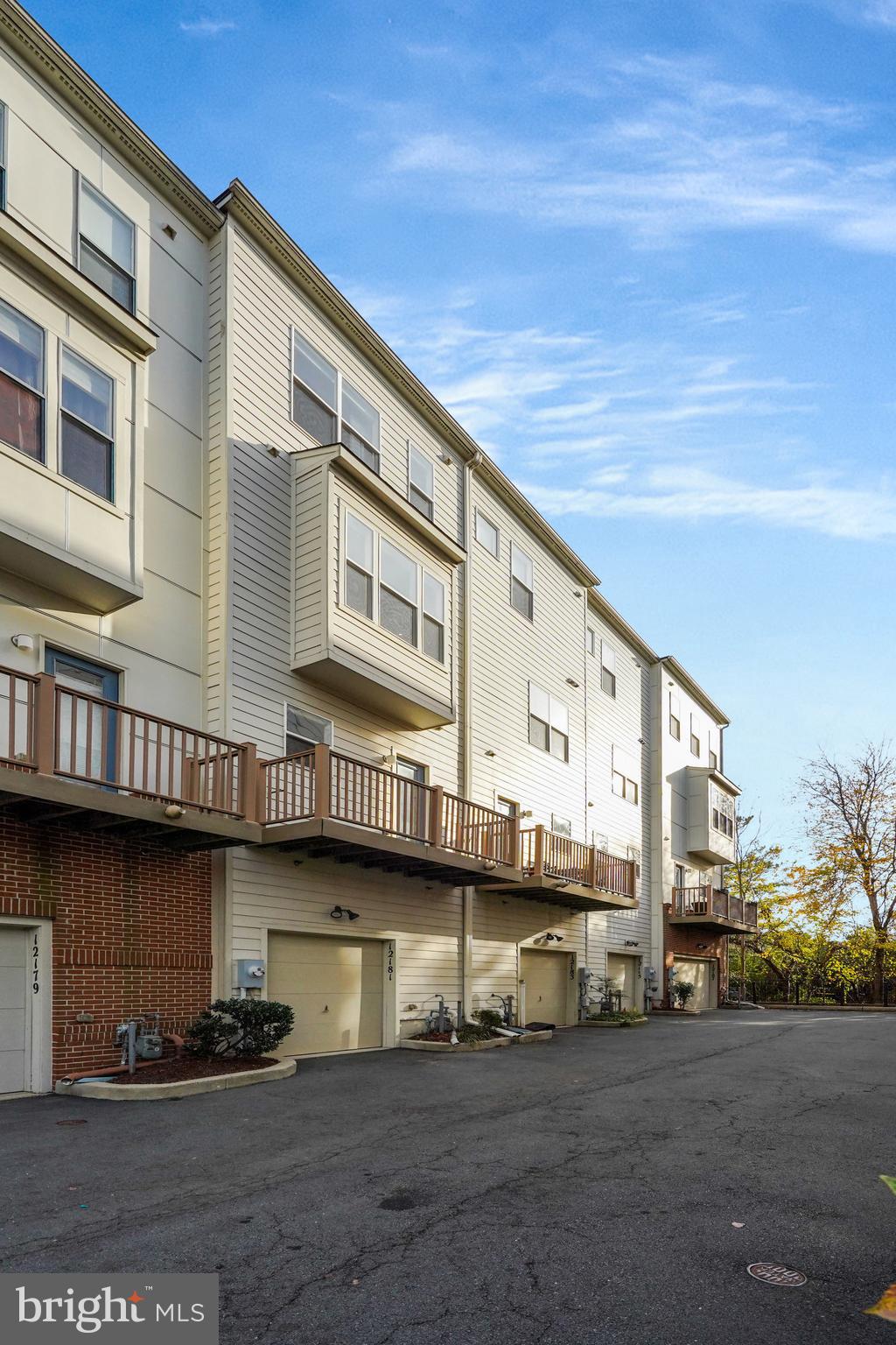 CENTERPOINTE - Residential