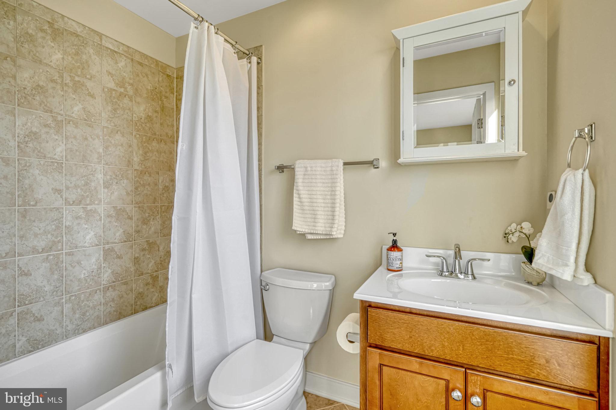 CENTERPOINTE - Residential