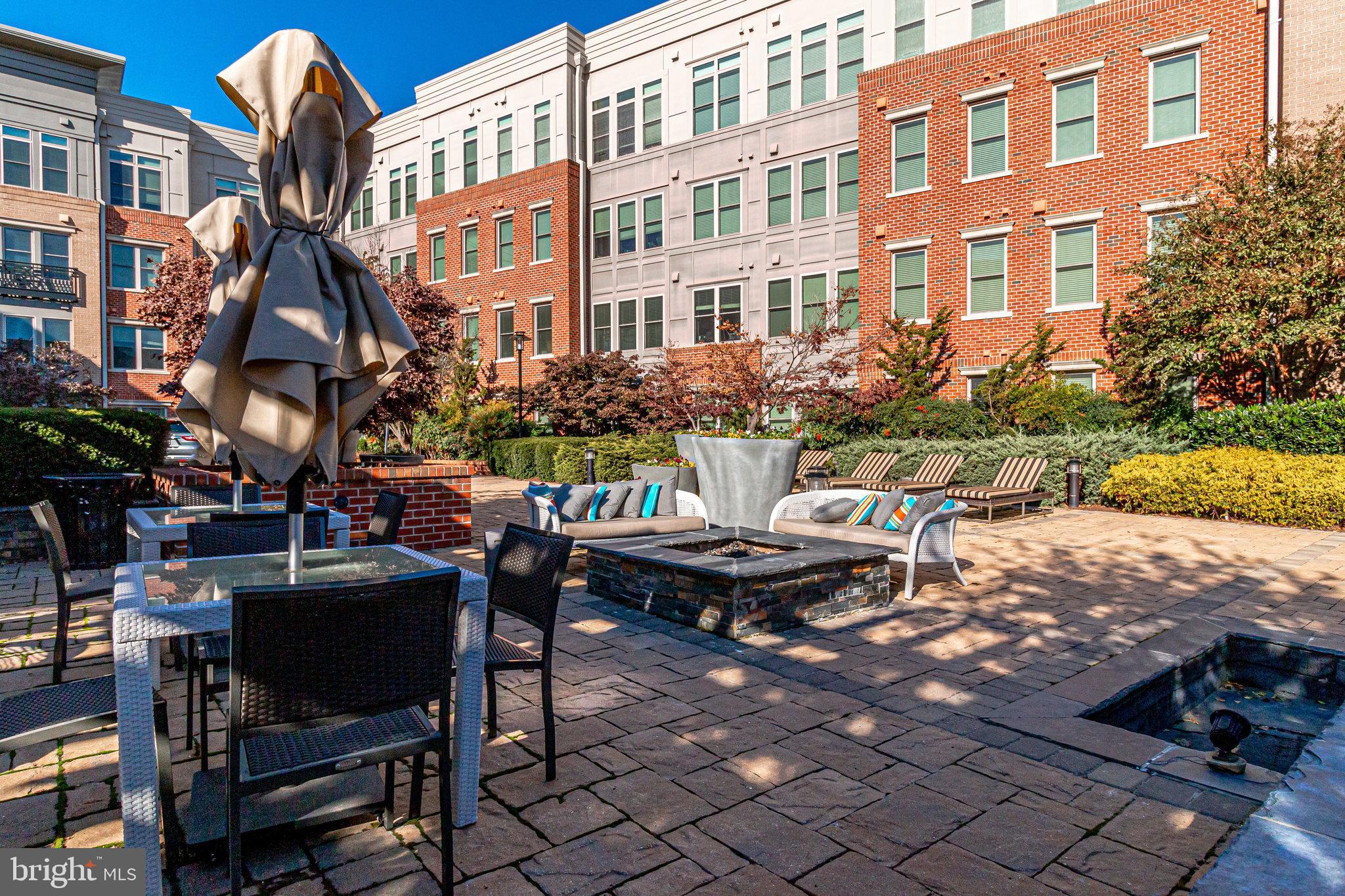 CENTERPOINTE - Residential