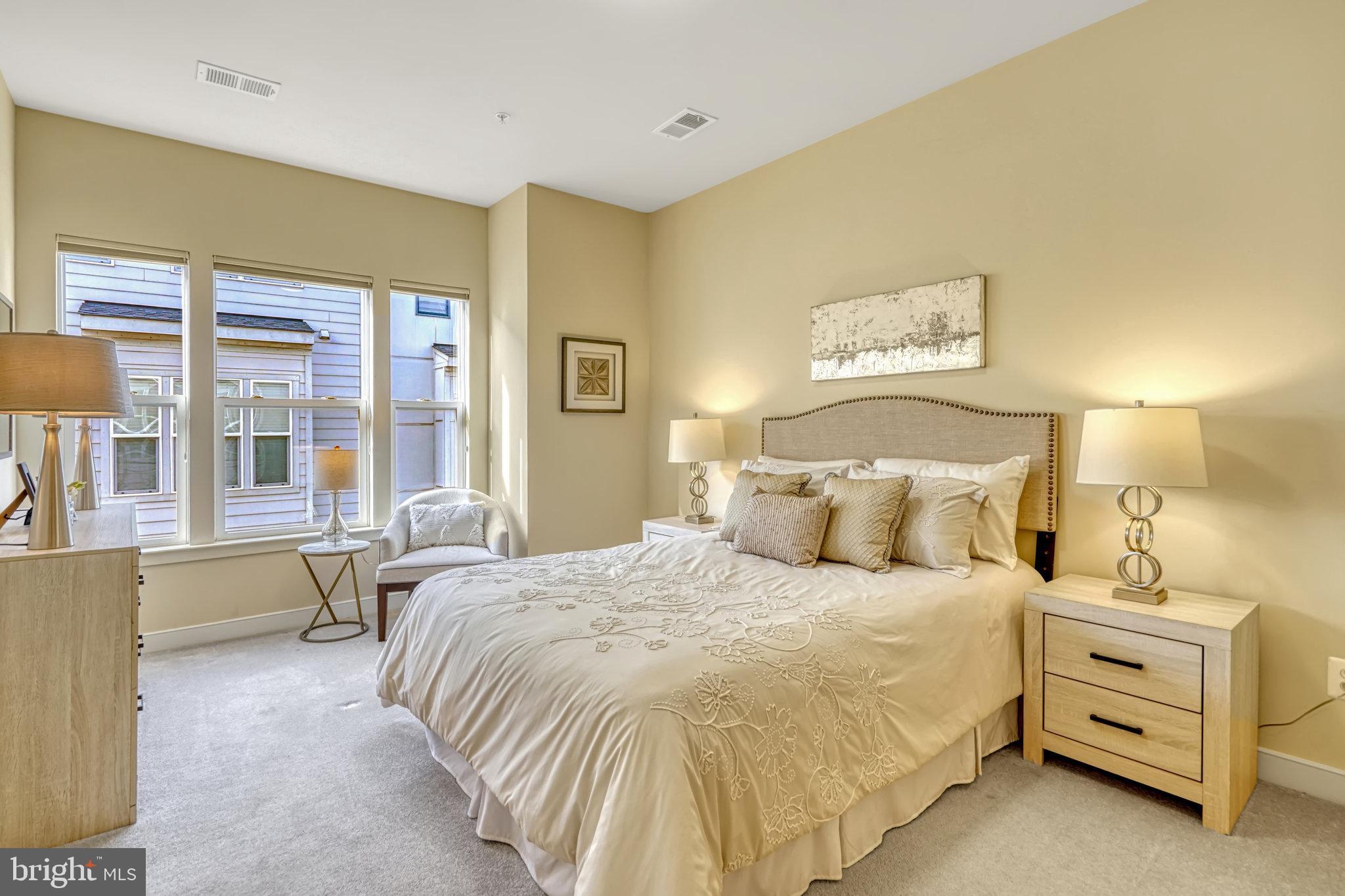 CENTERPOINTE - Residential