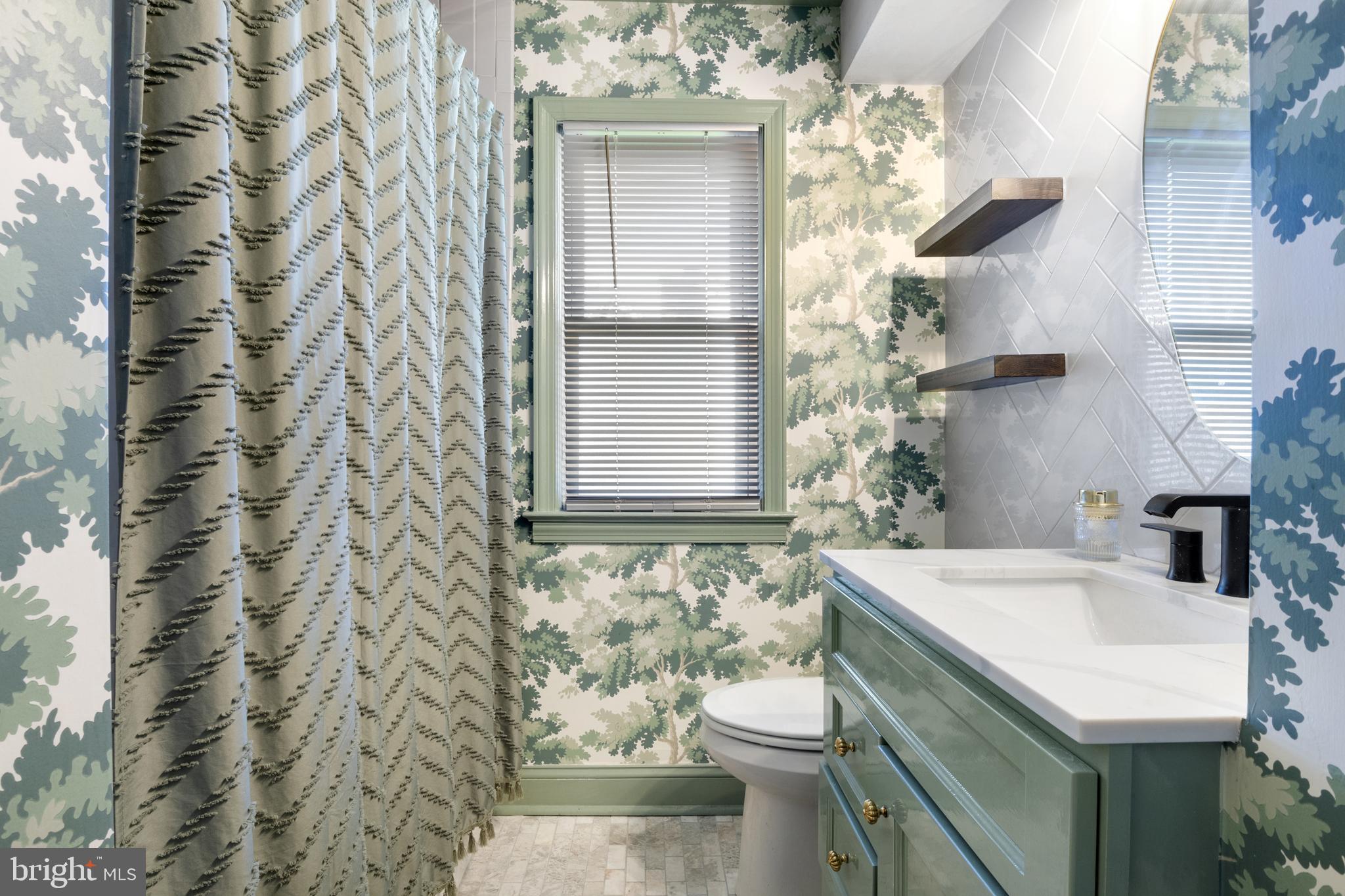 HILLCREST - Residential