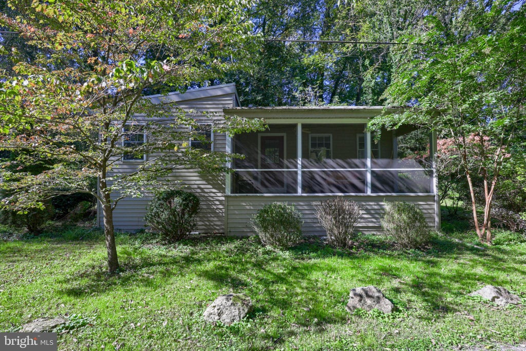 Photo of 892 Drager Road, COLUMBIA, PA 17512 (MLS # PALA2096872)