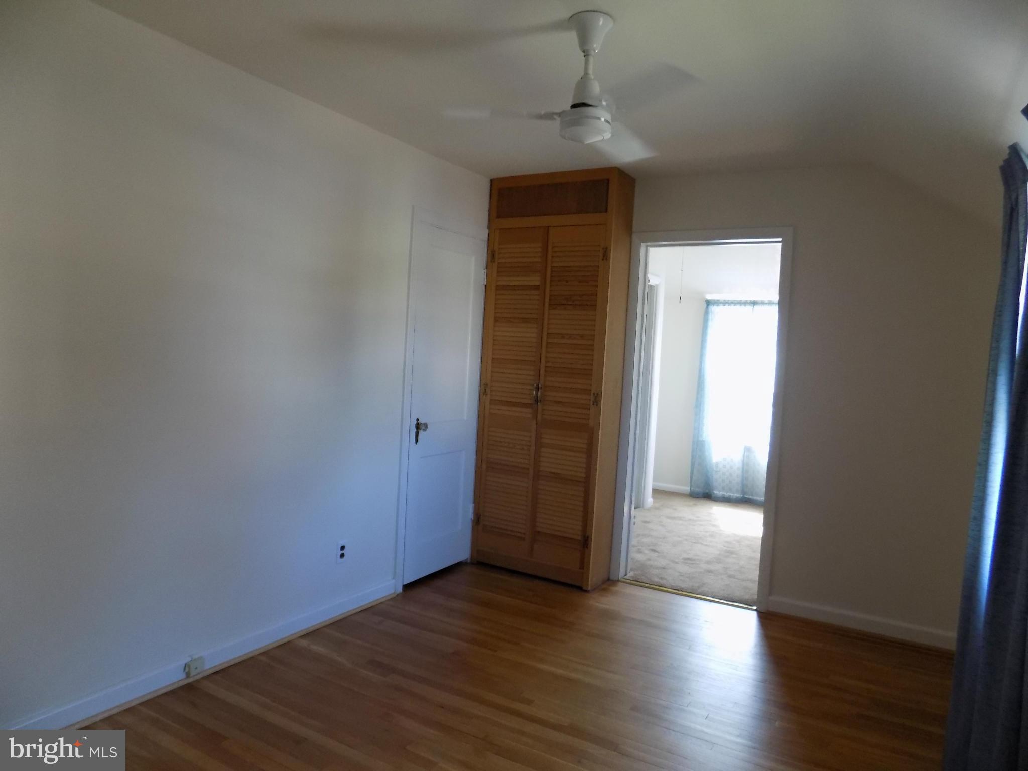 LANDOVER HILLS - Residential