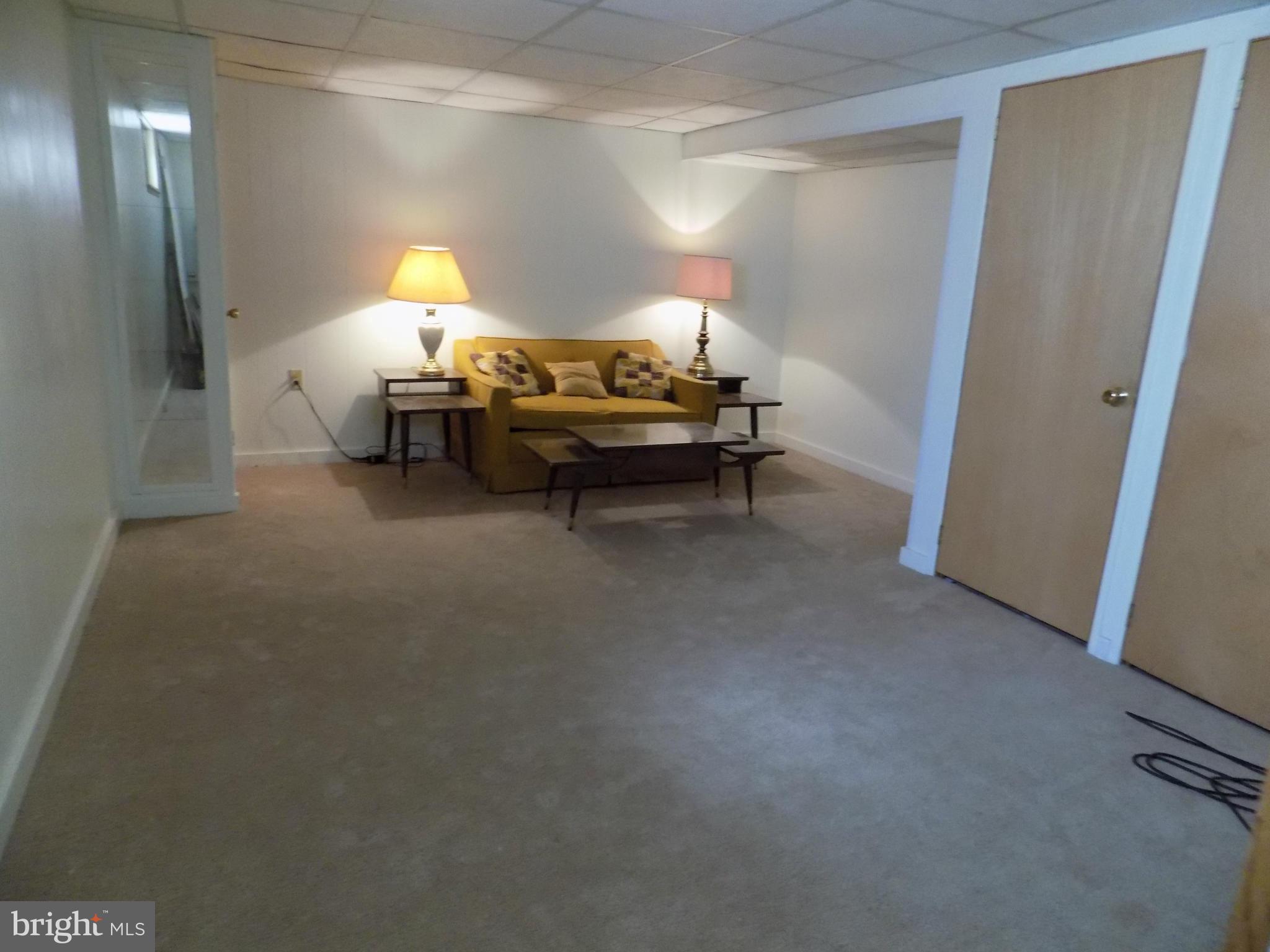 LANDOVER HILLS - Residential