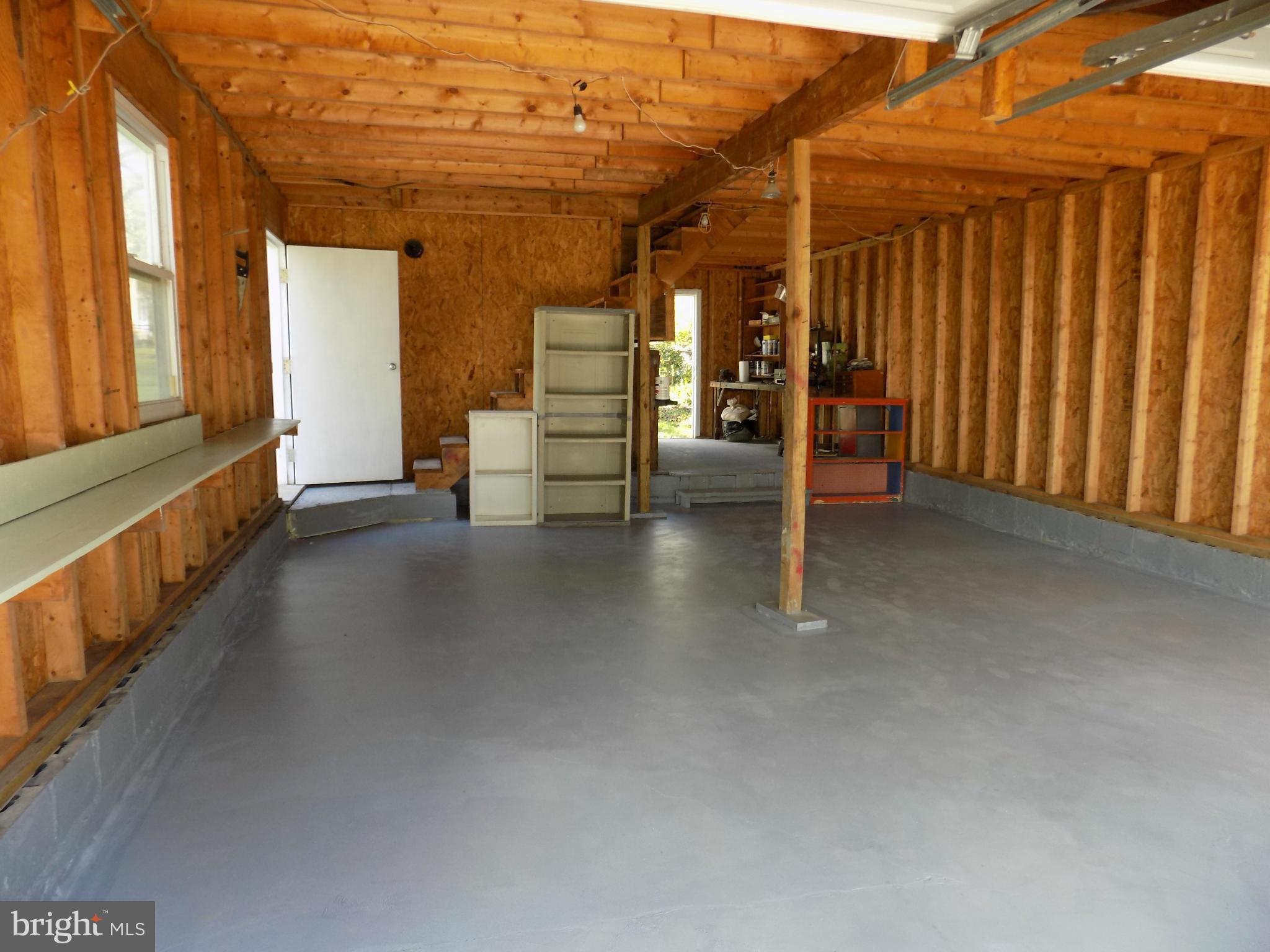 LANDOVER HILLS - Residential