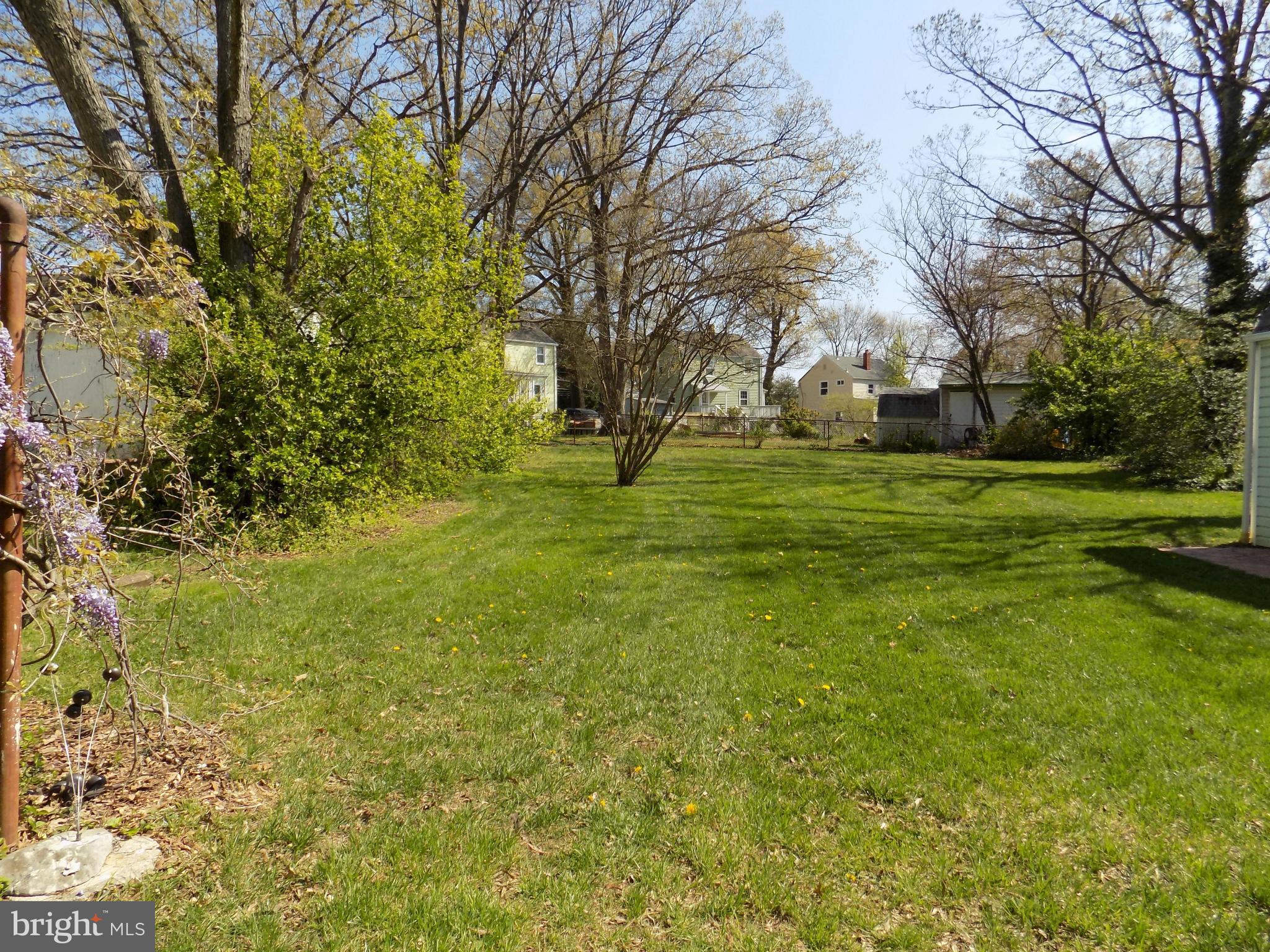 LANDOVER HILLS - Residential