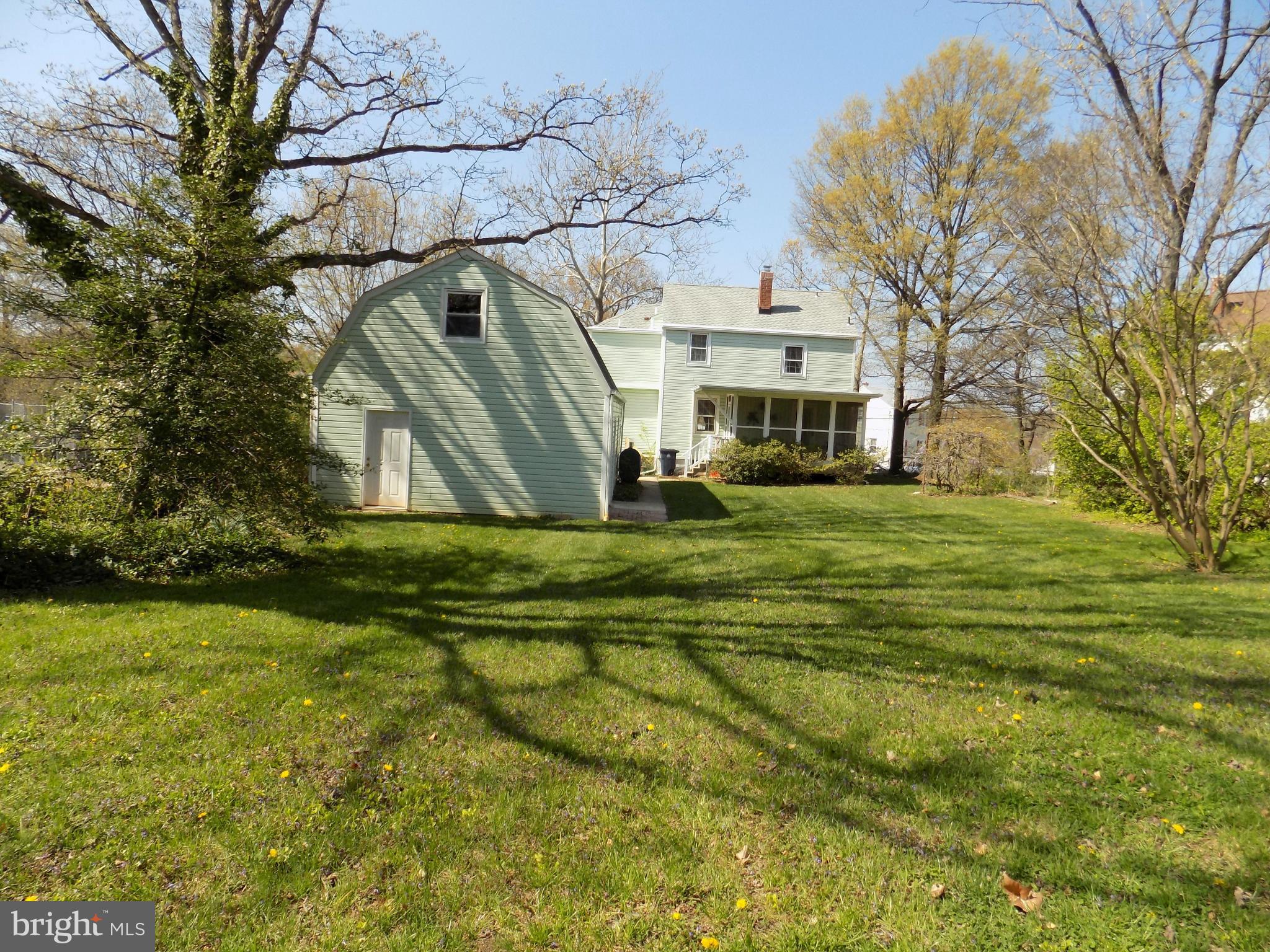 LANDOVER HILLS - Residential