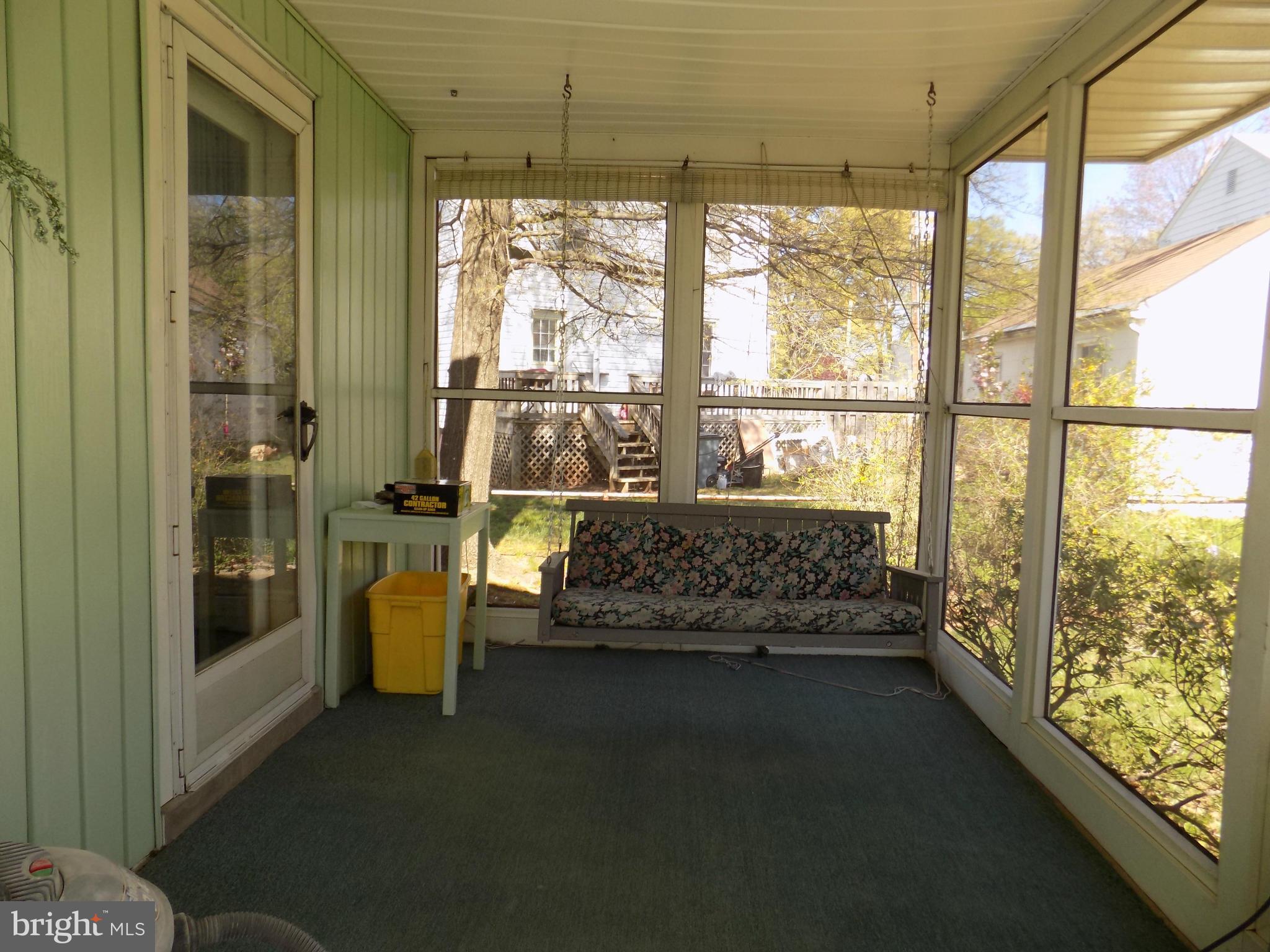 LANDOVER HILLS - Residential