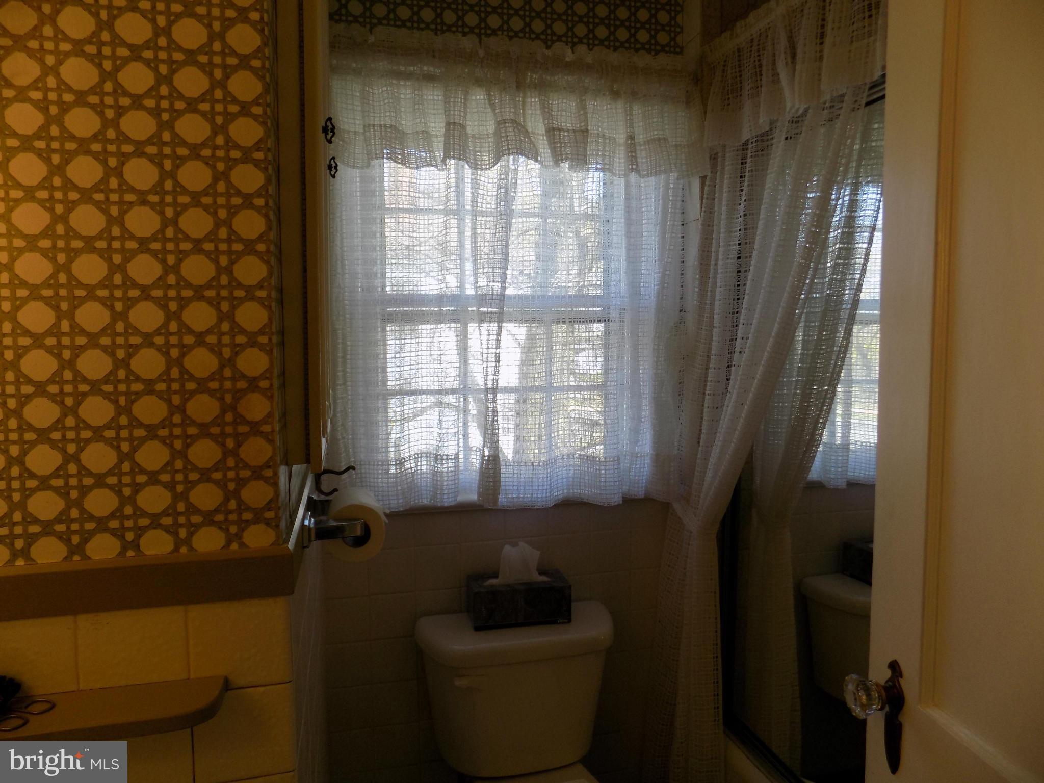 LANDOVER HILLS - Residential