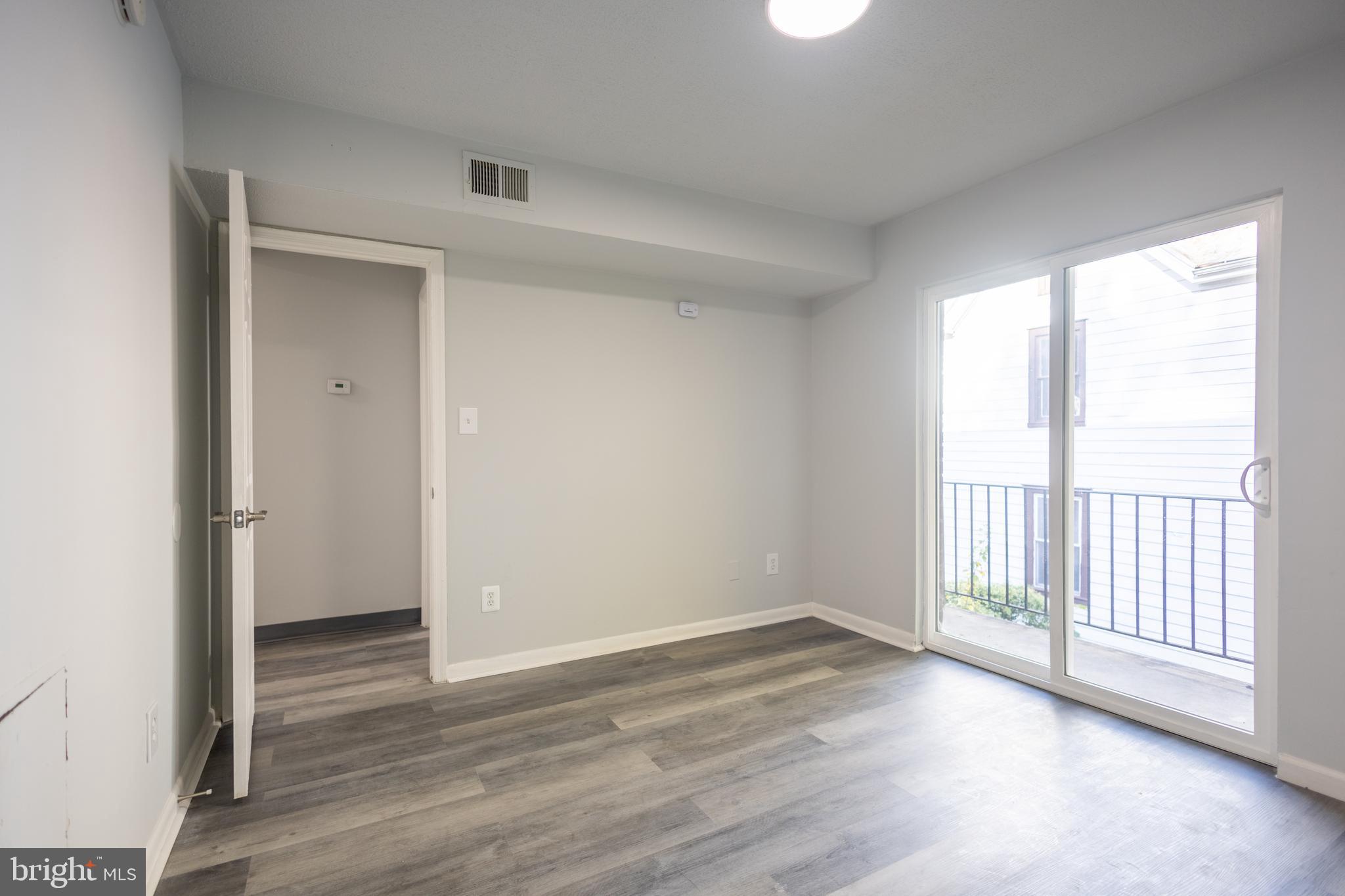 1300-1302 MORRIS ROAD SE A6