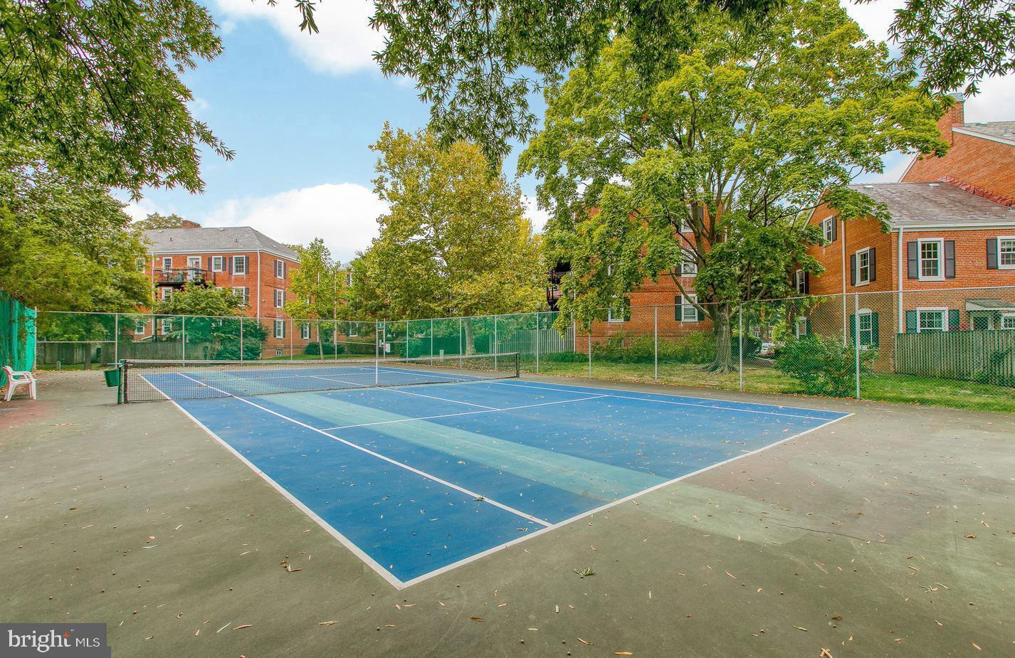 FAIRLINGTON VILLAGES - Residential