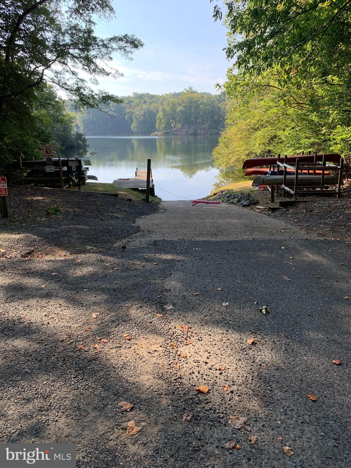 STRATFORD HARBOUR - Land