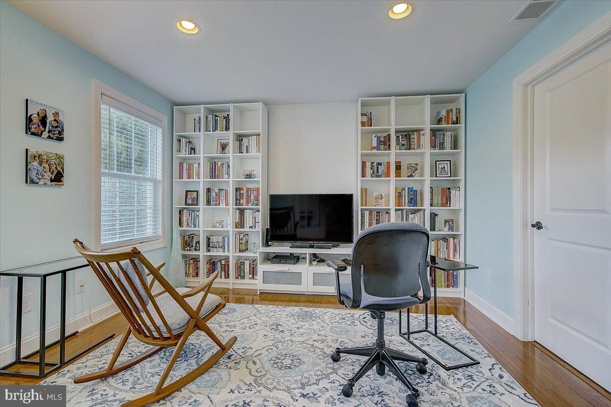 ELKINS PARK - Residential