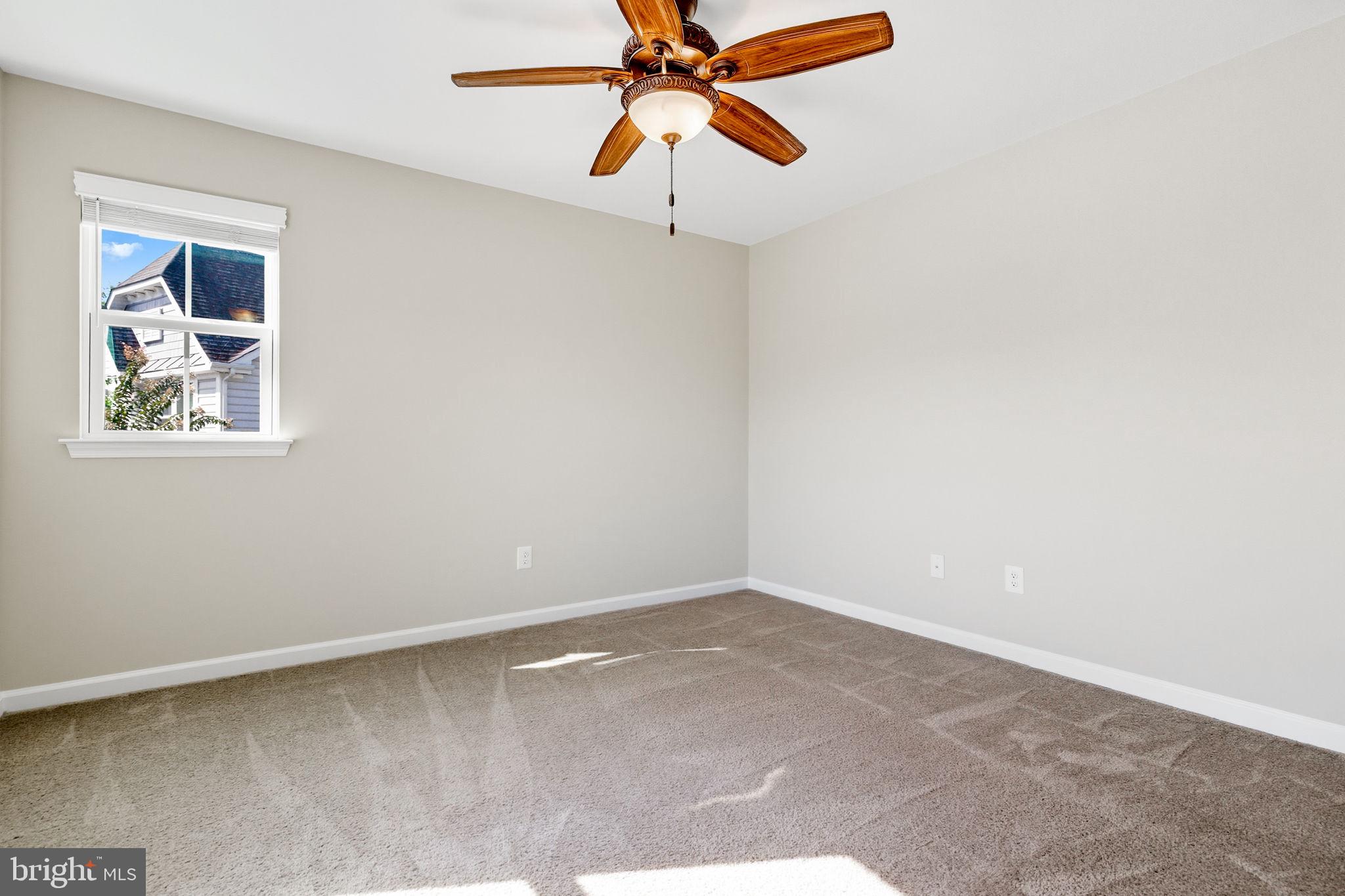 LAKE FREDERICK - Residential