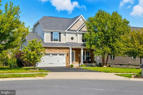 Homes For Sale - 134 Atlantis Lane<br/> Frederick County, LAKE FREDERICK, VA 22630