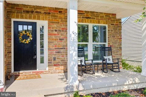 134 ATLANTIS LANE LAKE FREDERICK VA 22630