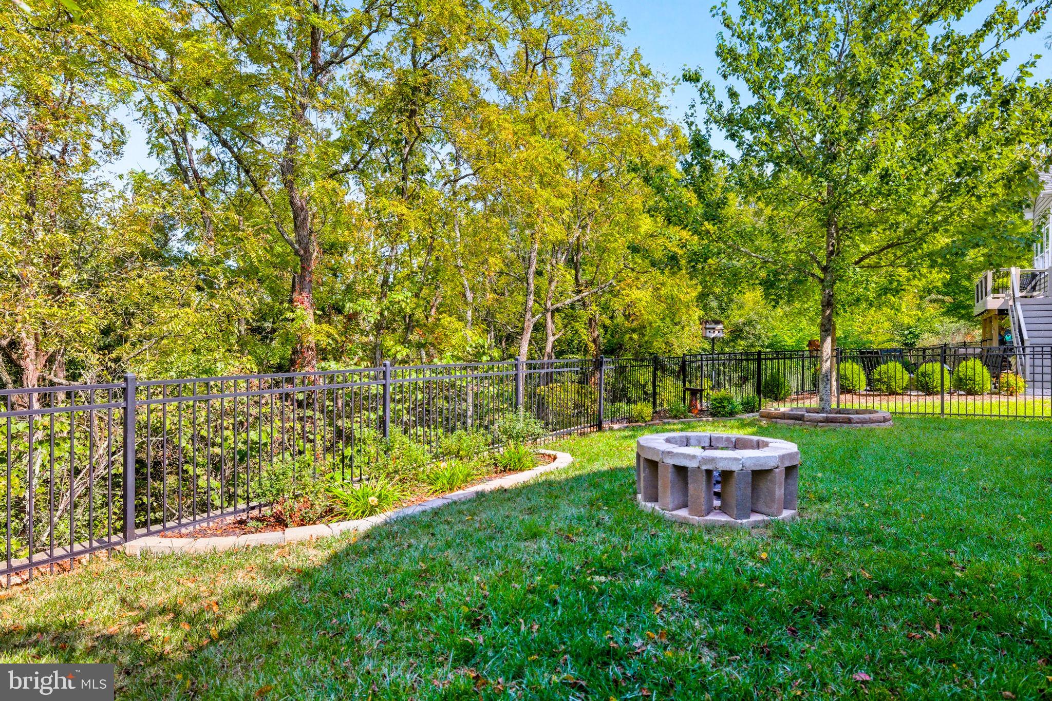 LAKE FREDERICK - Residential