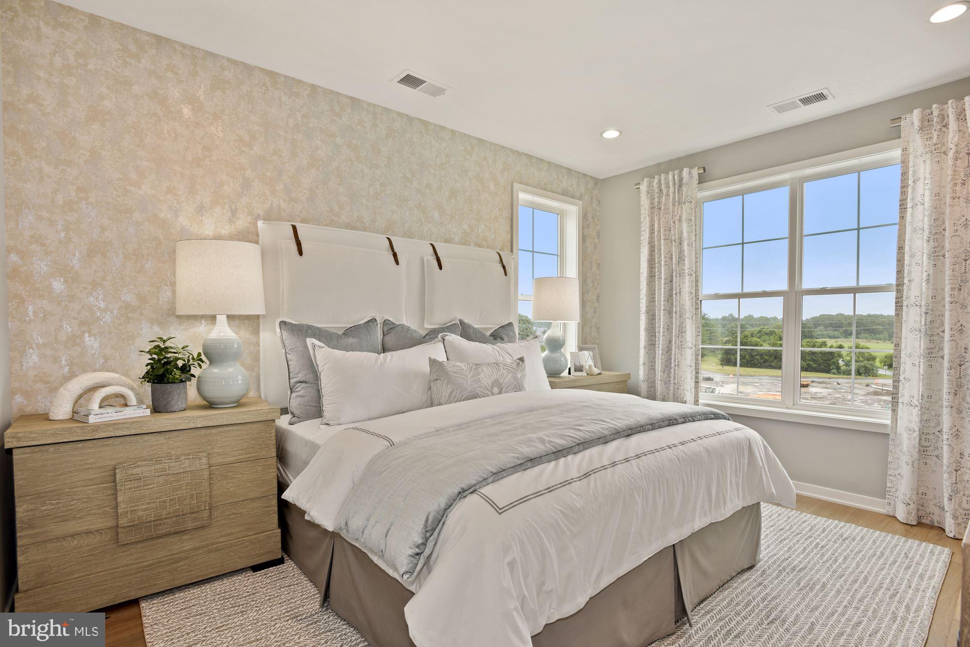 REGENCY AT BELMONT - Residential