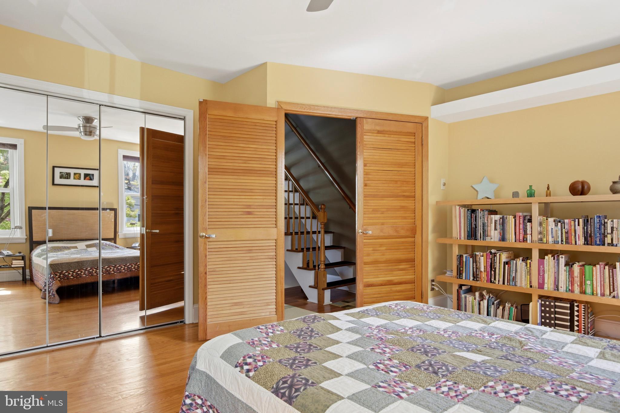 CHESTNUT HILL - Residential