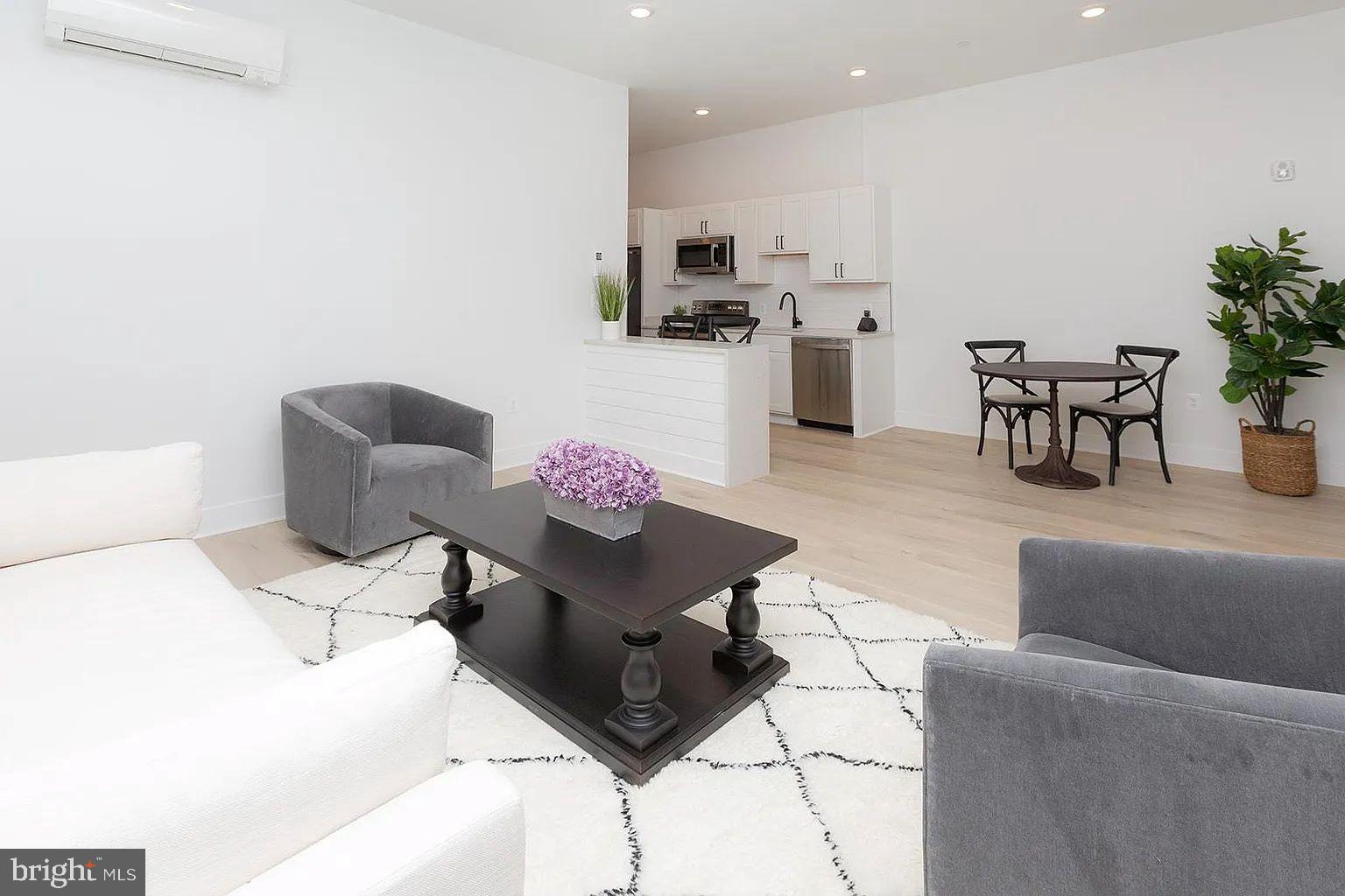 1709 FLEET STREET 105