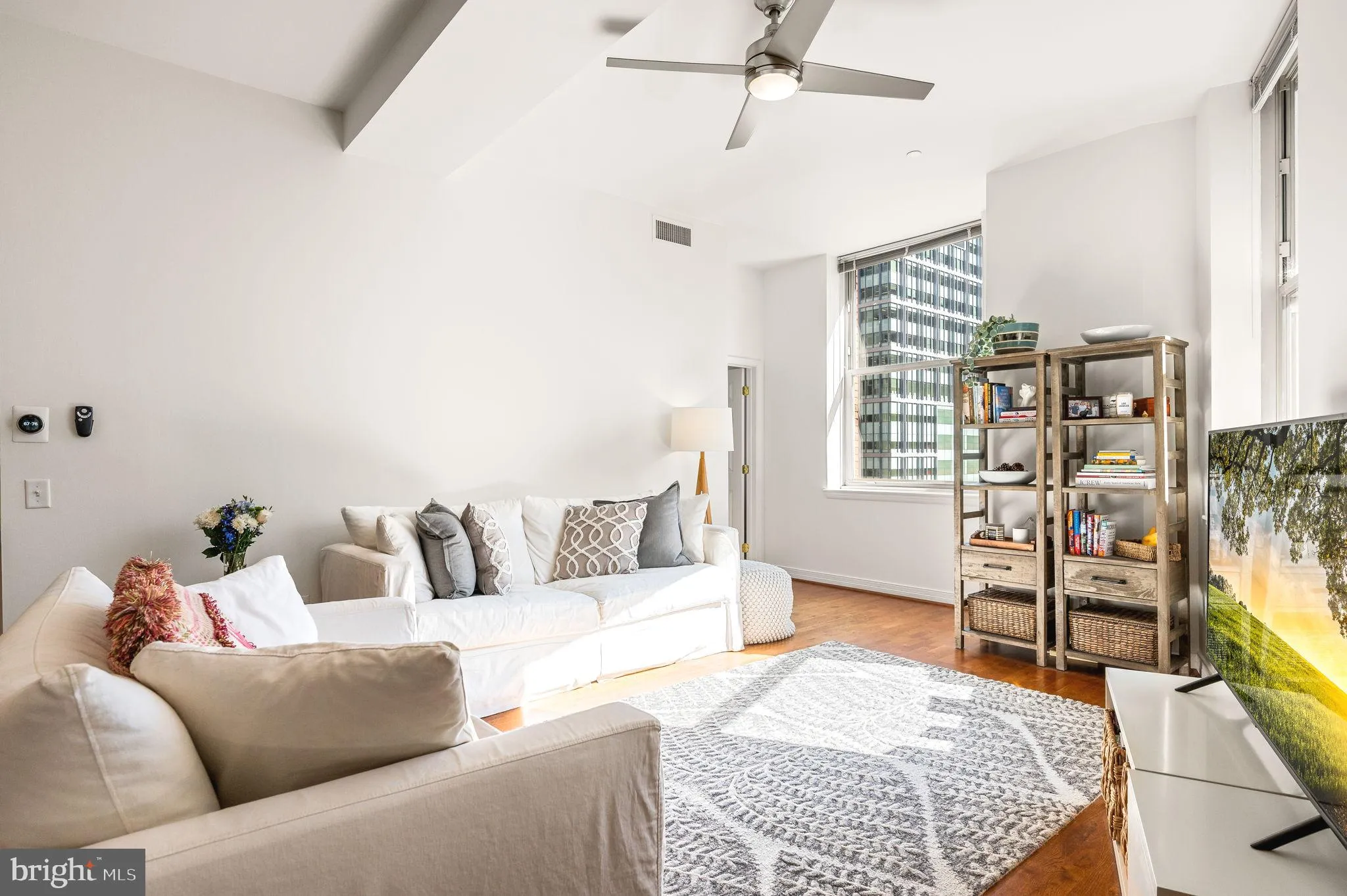 Philadelphia, Pennsylvania 19103, United States, 2 Bedrooms Bedrooms, ,2 BathroomsBathrooms,Residential,Active,85562