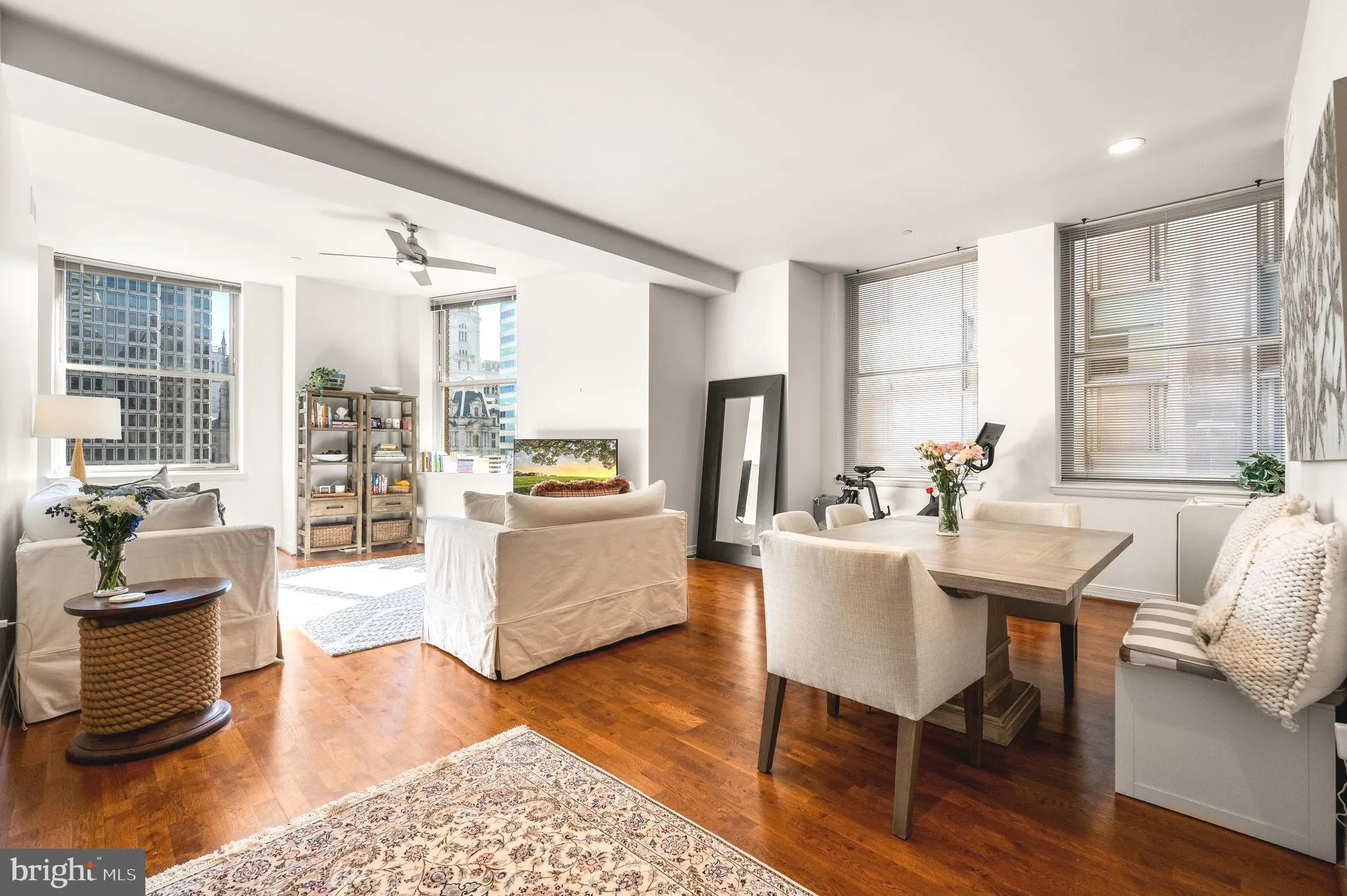 Philadelphia, Pennsylvania 19103, United States, 2 Bedrooms Bedrooms, ,2 BathroomsBathrooms,Residential,Active,85562