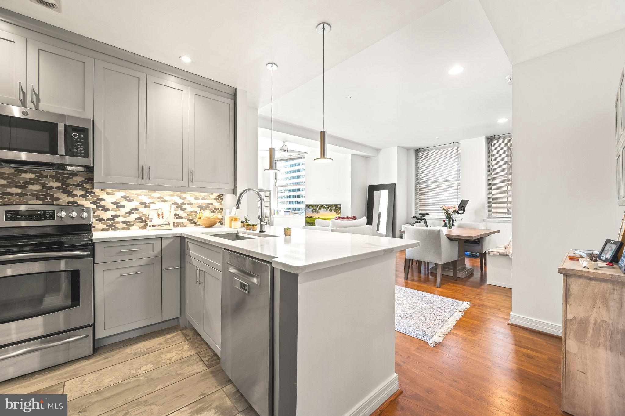 RITTENHOUSE SQUARE - Residential