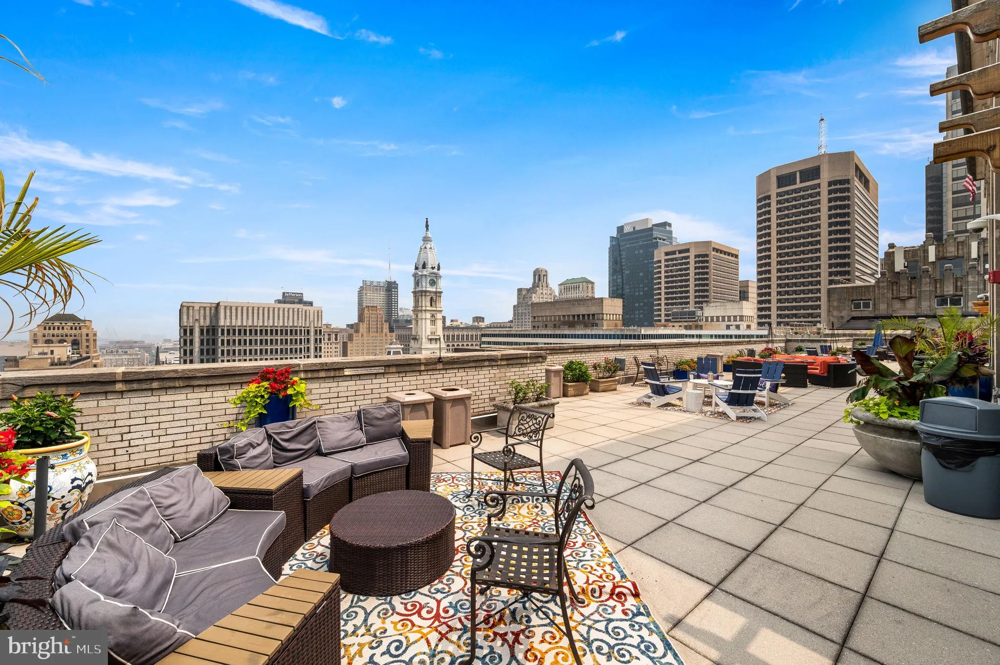 Philadelphia, Pennsylvania 19103, United States, 2 Bedrooms Bedrooms, ,2 BathroomsBathrooms,Residential,Active,85562