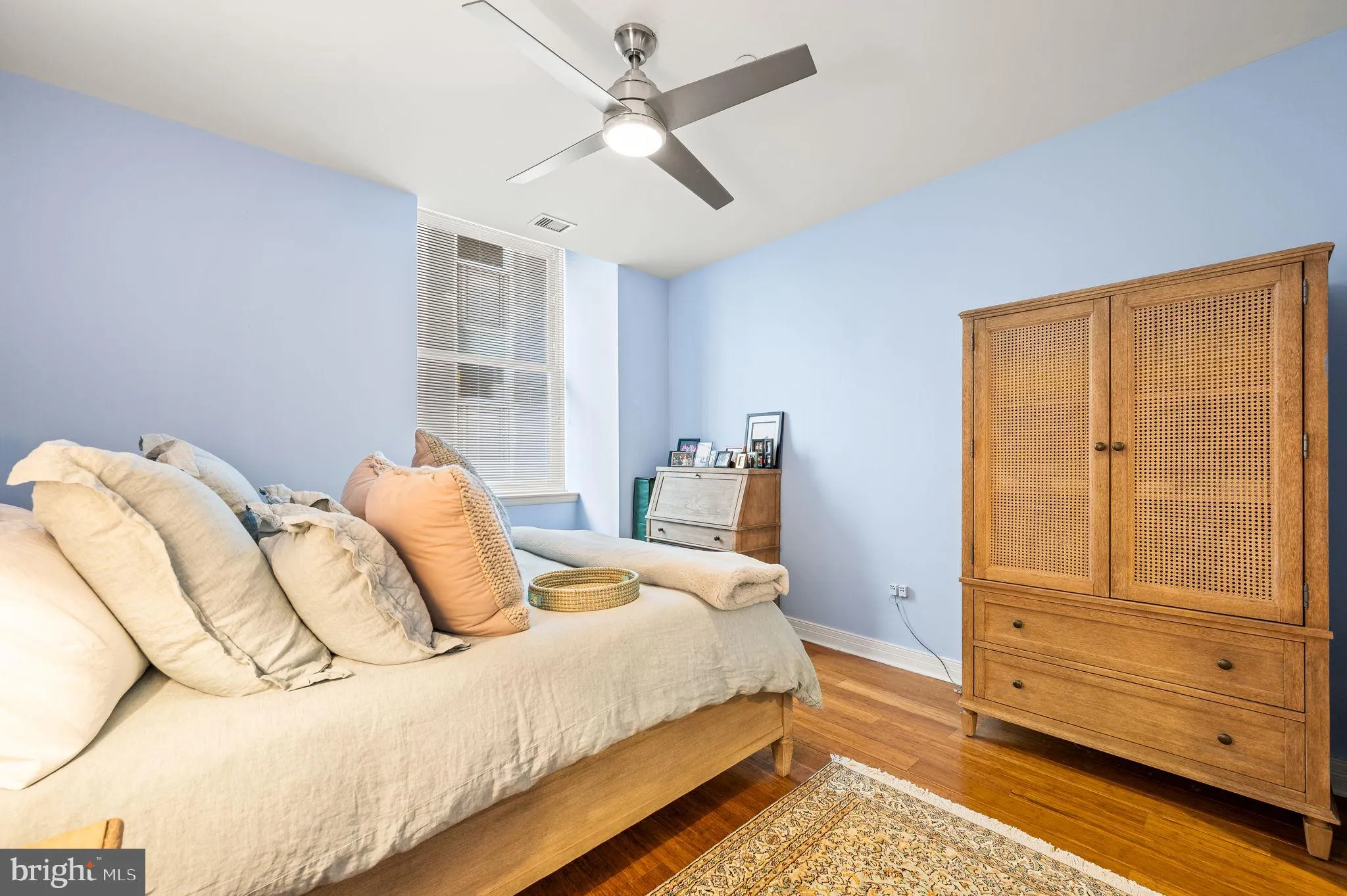 Philadelphia, Pennsylvania 19103, United States, 2 Bedrooms Bedrooms, ,2 BathroomsBathrooms,Residential,Active,85562