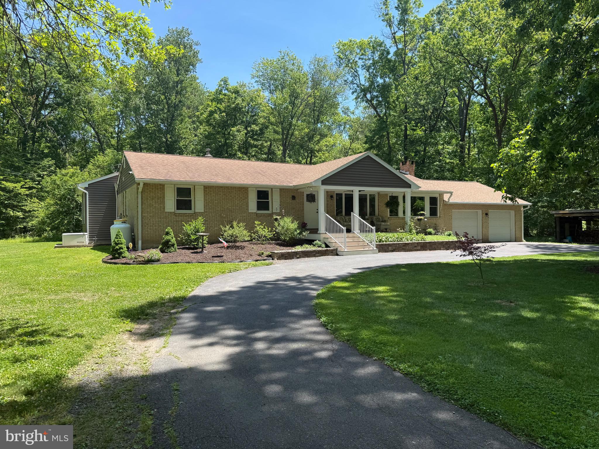 887 W SAW MILL ROAD