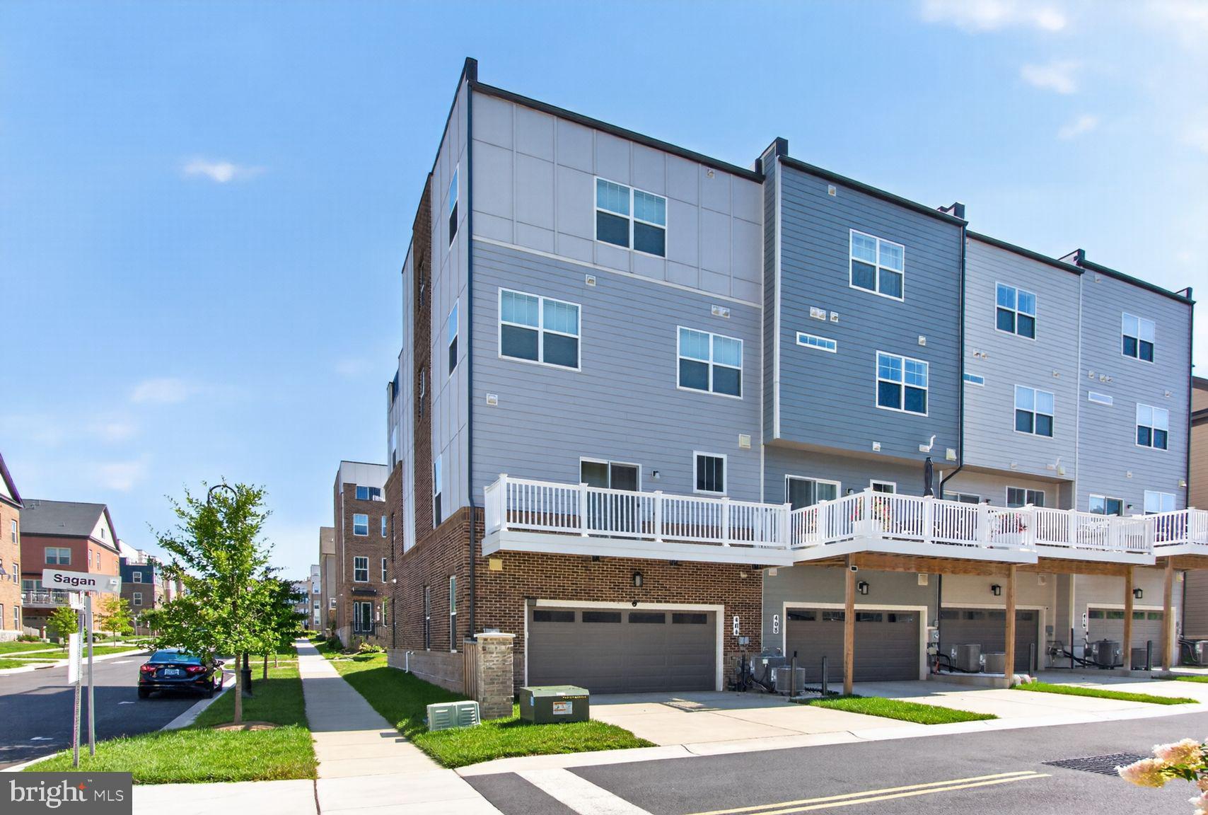 404 SAGAN PL