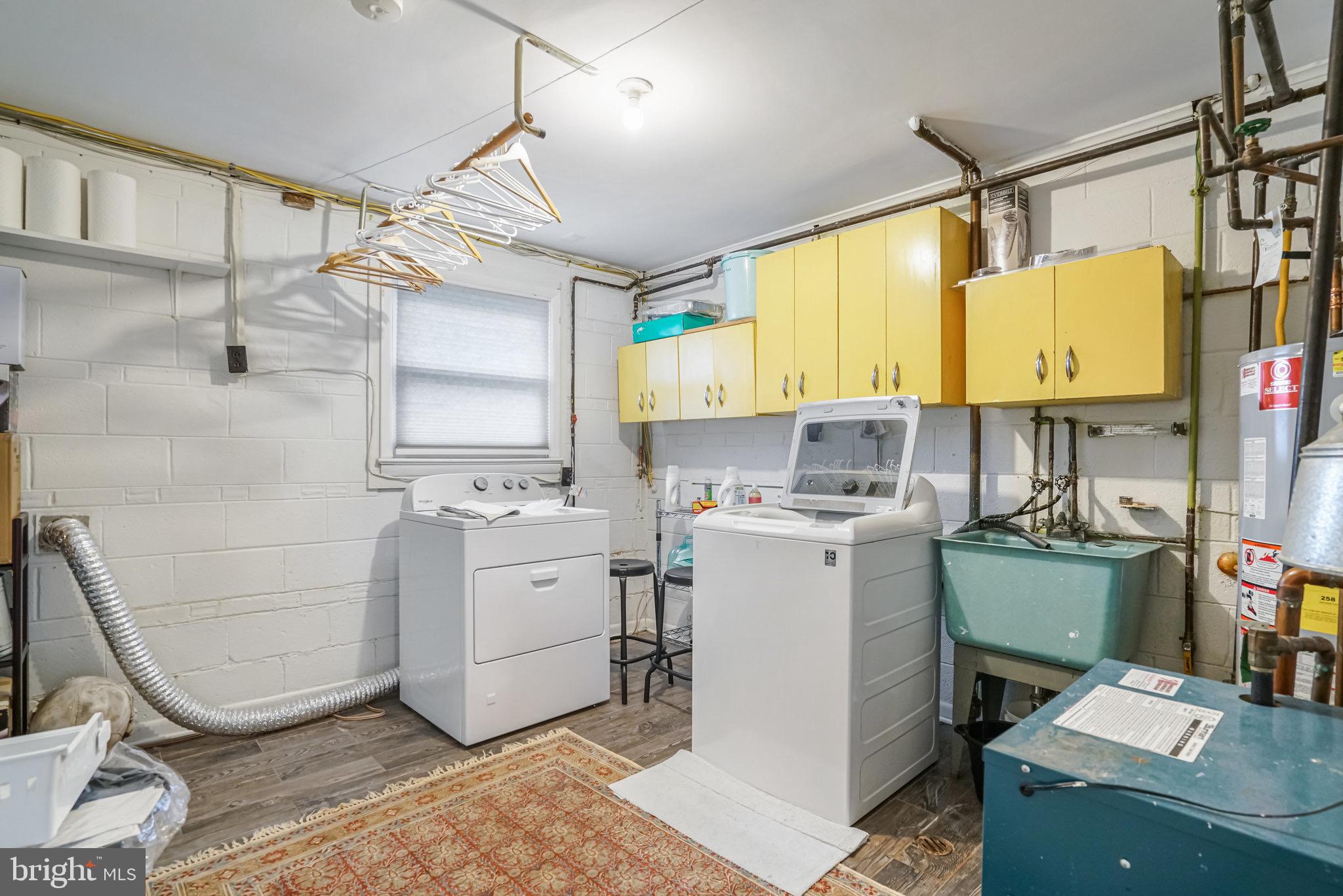 KERR'S ADDITION - Residential Lease