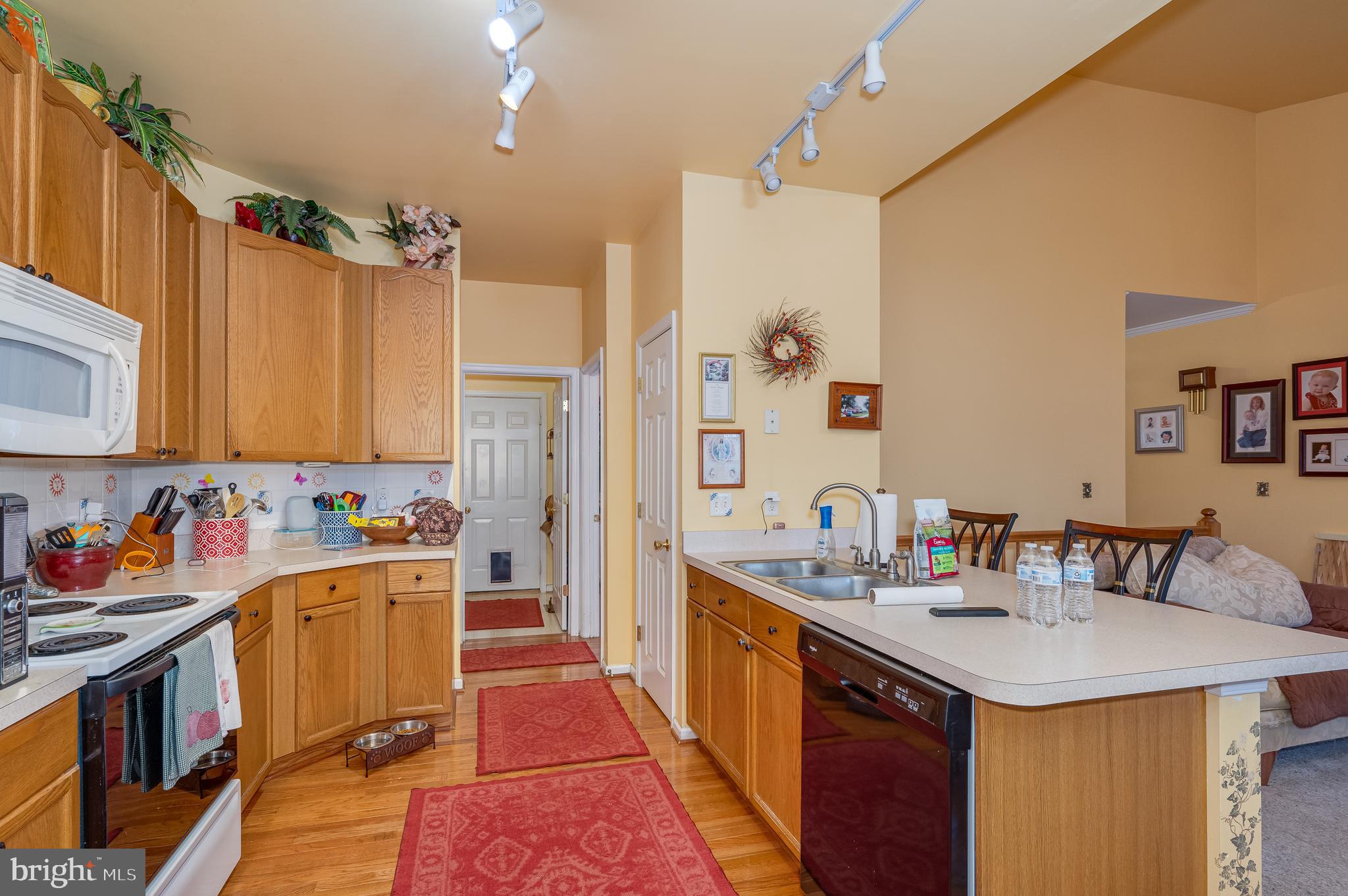 WOODBRIER MANOR - Residential