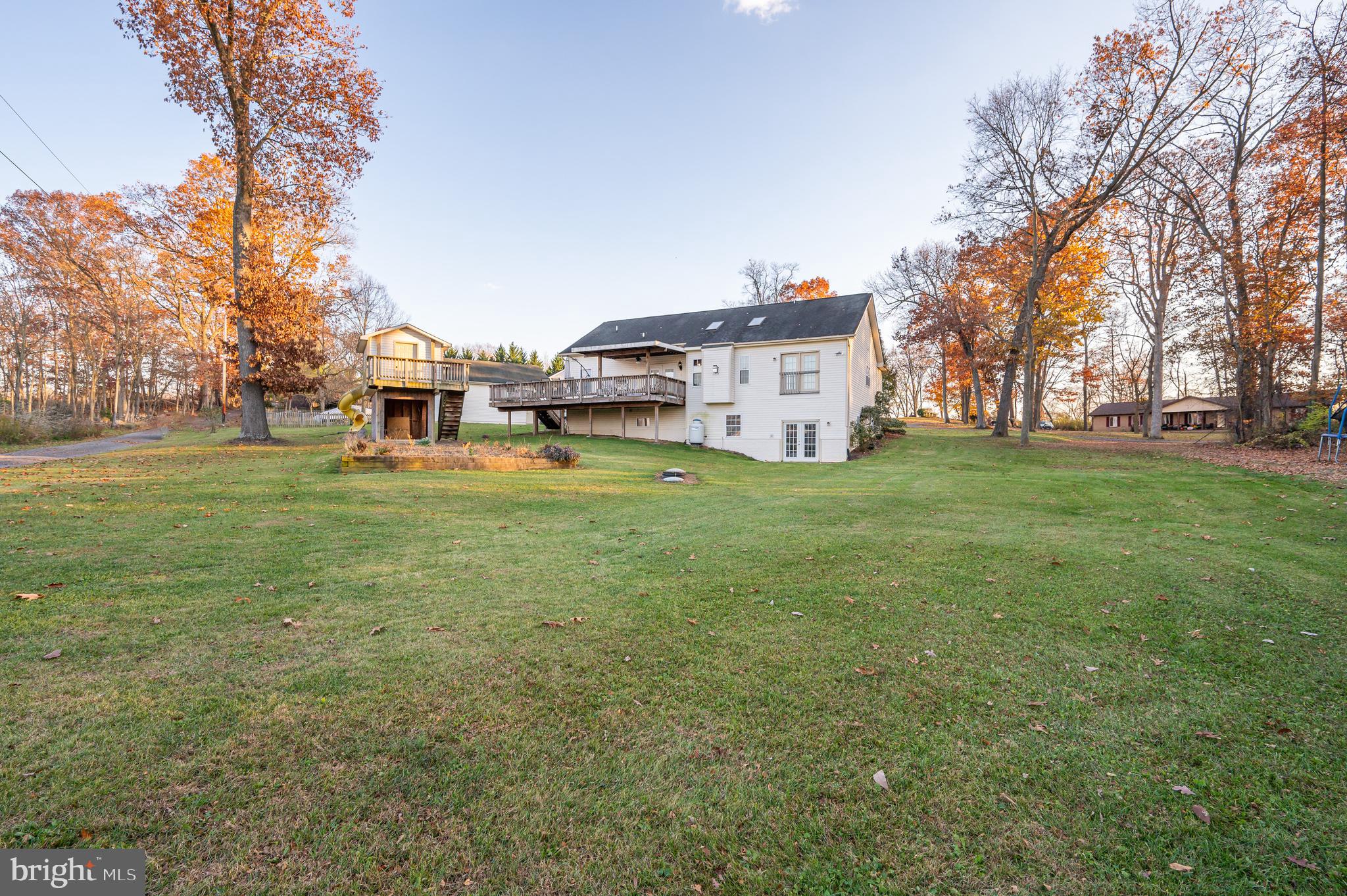 WOODBRIER MANOR - Residential