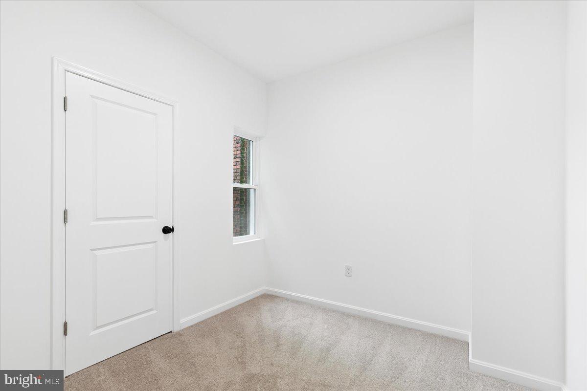 EAST BALTIMORE MIDWAY - Residential