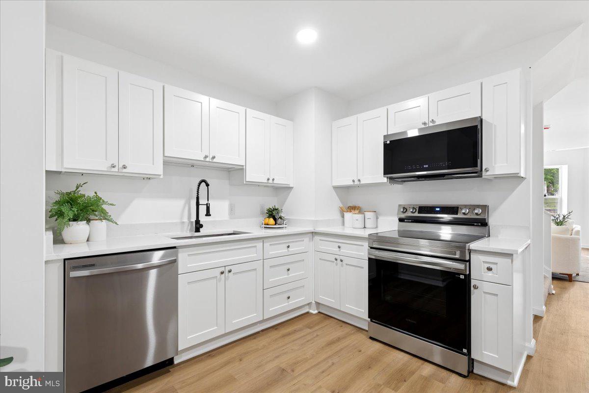 EAST BALTIMORE MIDWAY - Residential