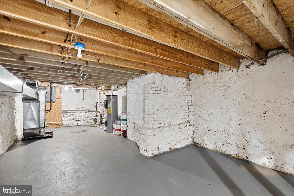 EAST BALTIMORE MIDWAY - Residential