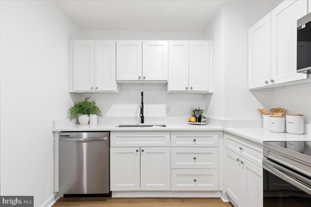 EAST BALTIMORE MIDWAY - Residential