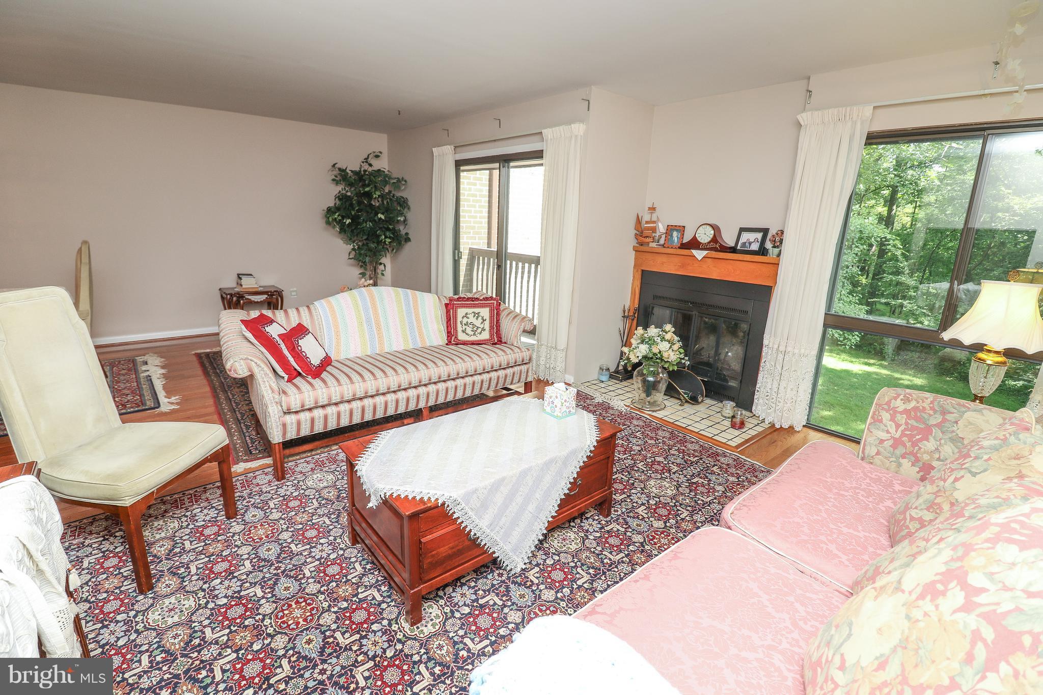 RESTON - Residential