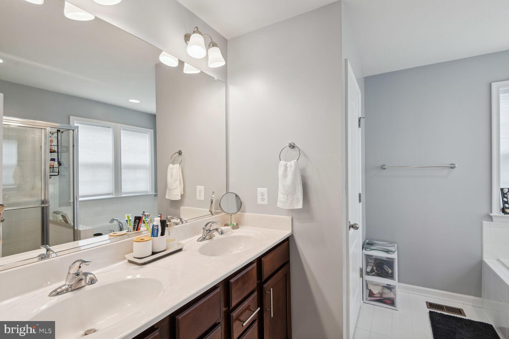 MARSHALL GROVE ESTATES - Residential