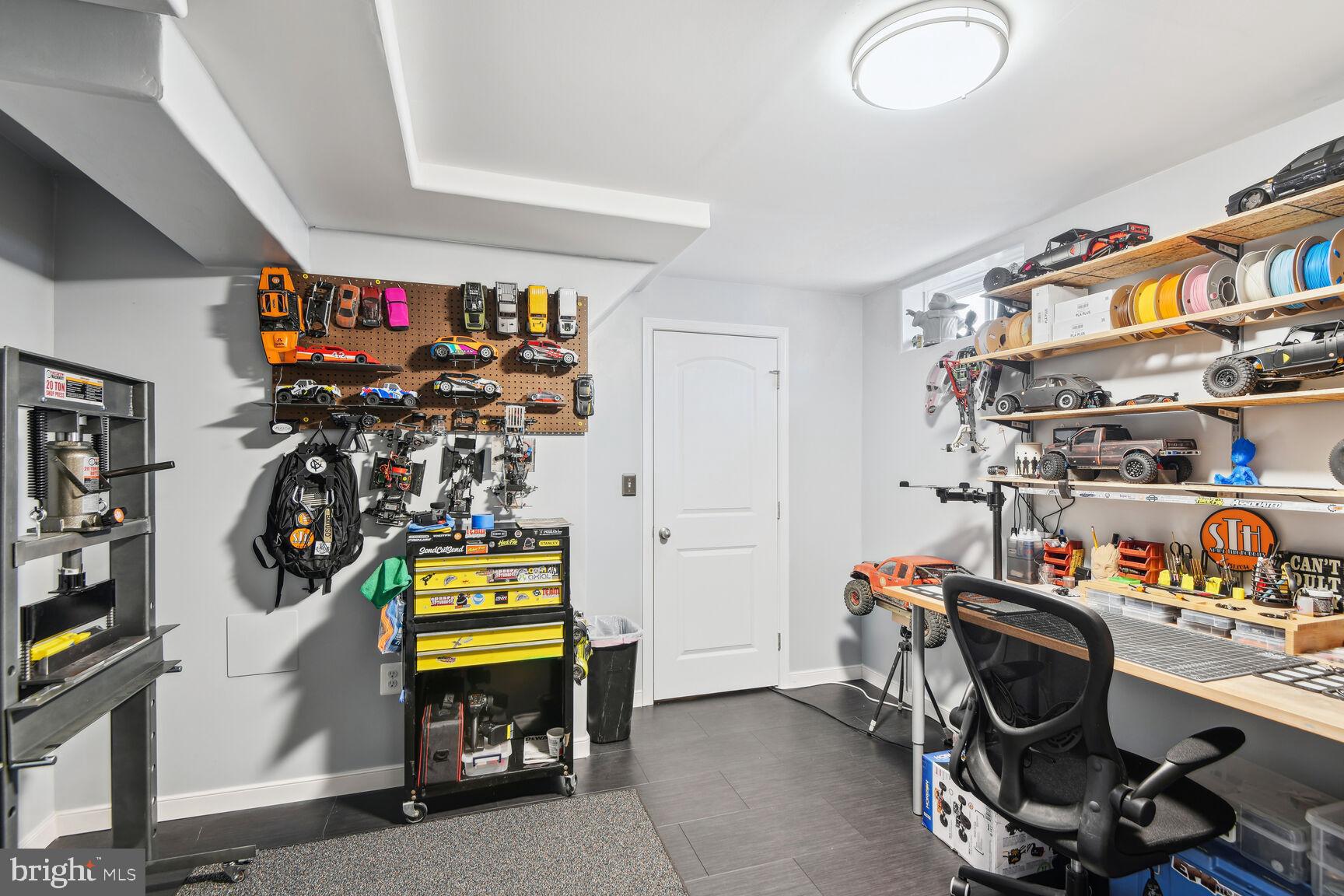 MARSHALL GROVE ESTATES - Residential