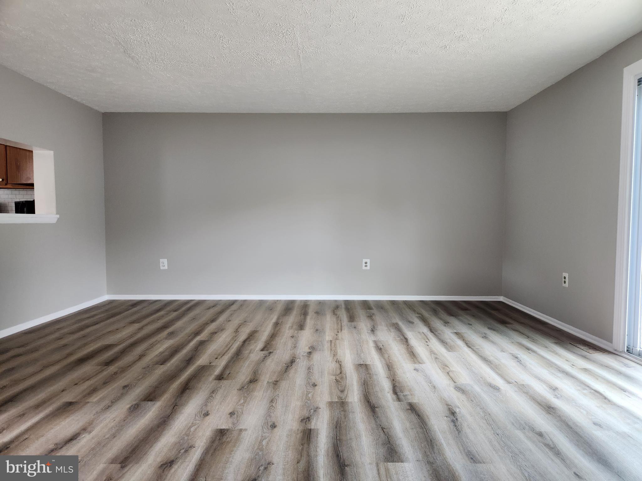 EMORY GROVE PARK - Residential Lease