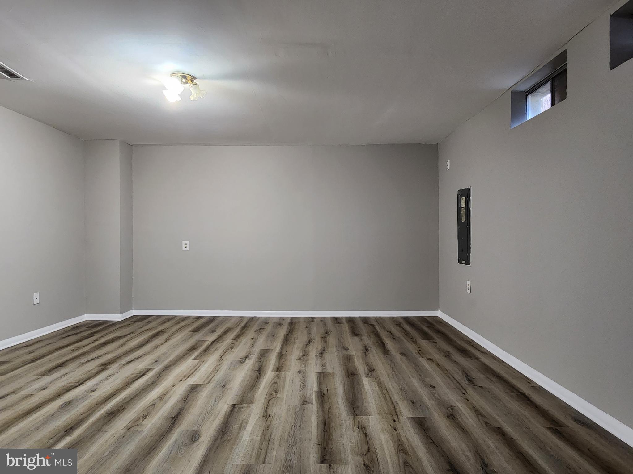 EMORY GROVE PARK - Residential Lease