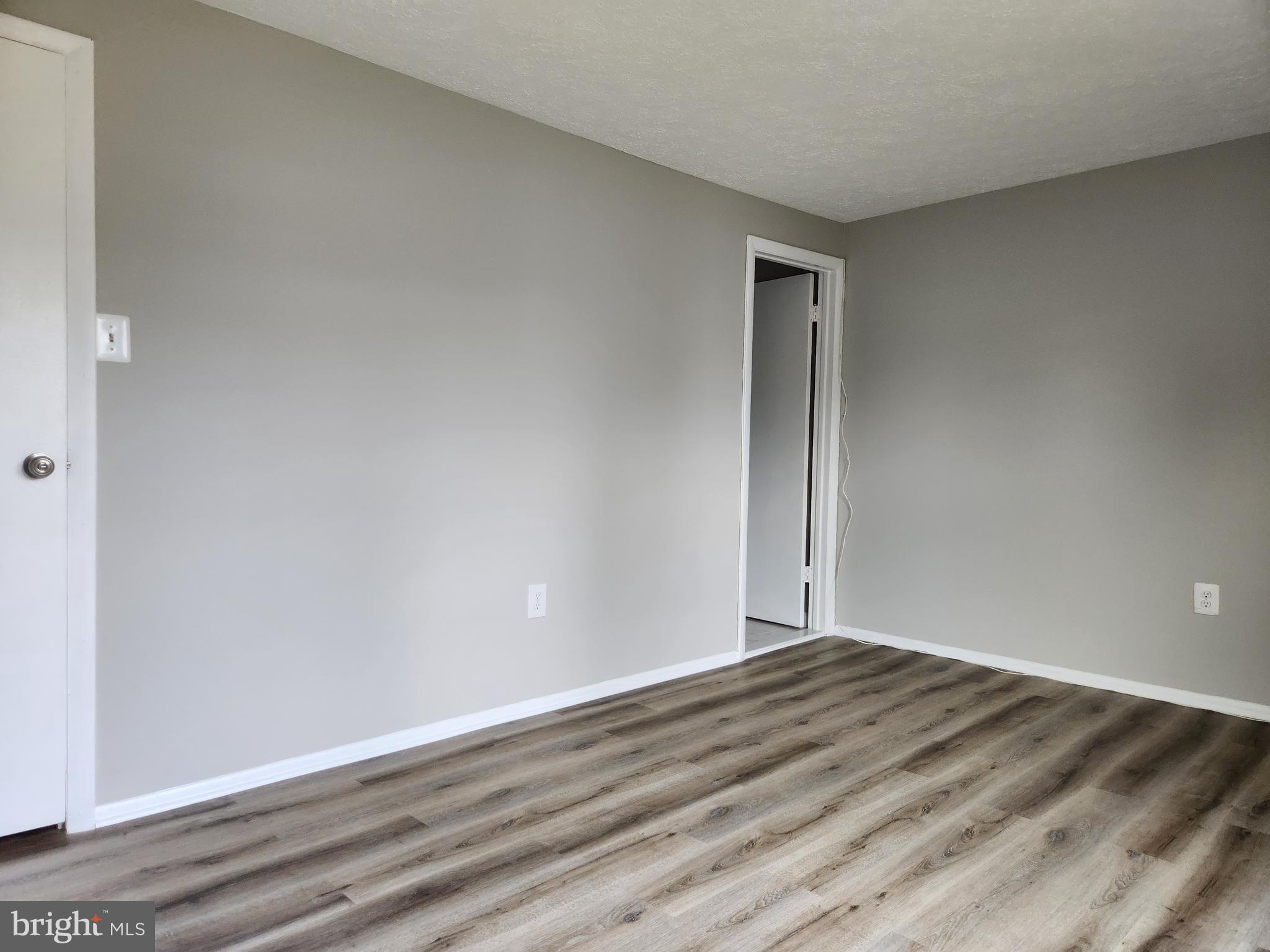 EMORY GROVE PARK - Residential Lease